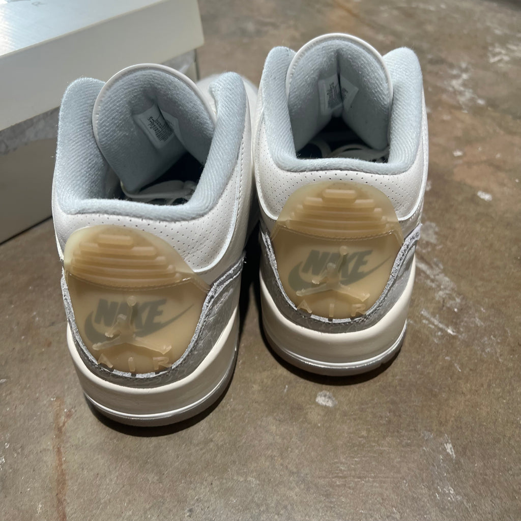 size 11 - Jordan 3 Retro ' Craft Ivory '