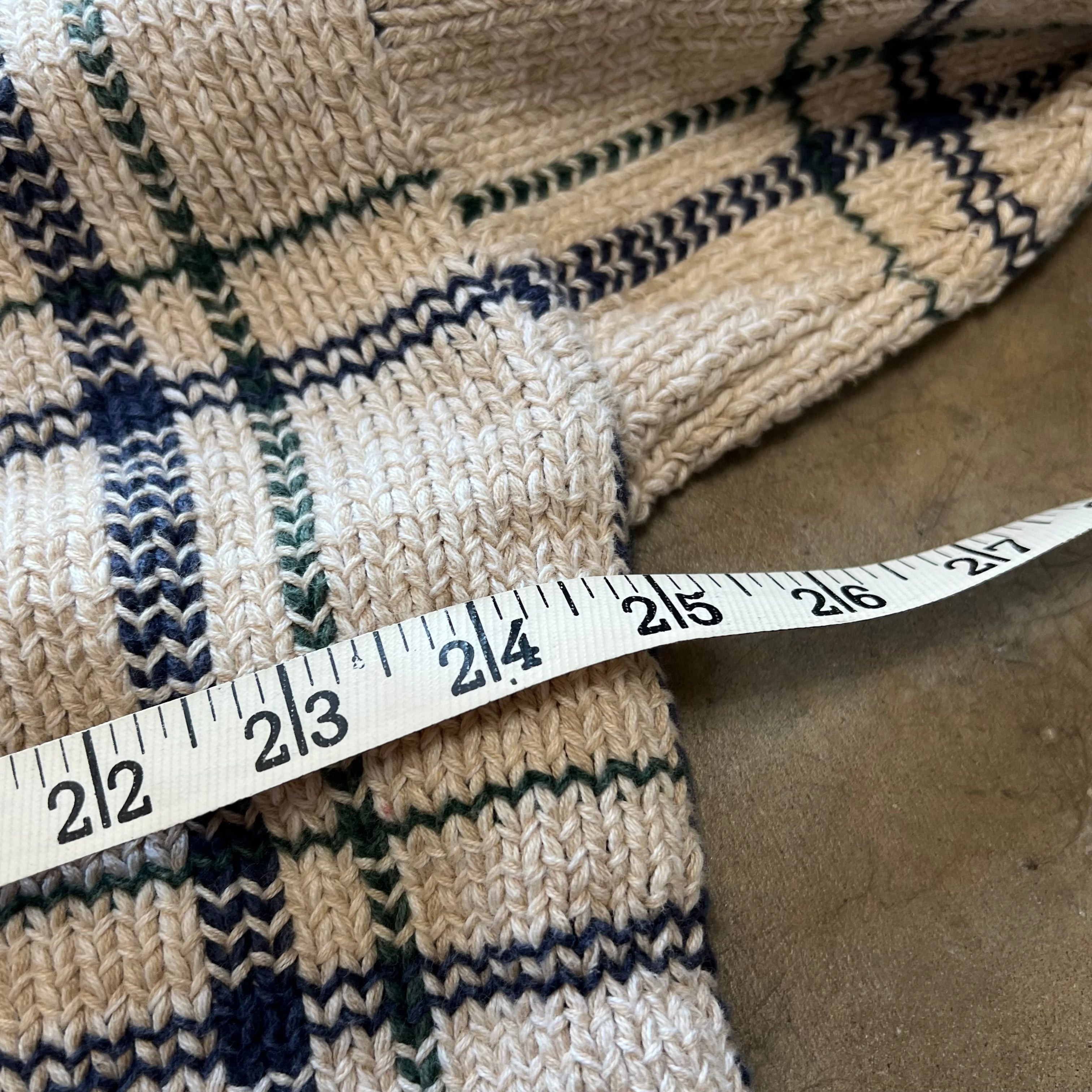 size large - Vintage ' Izod wool ' sweater