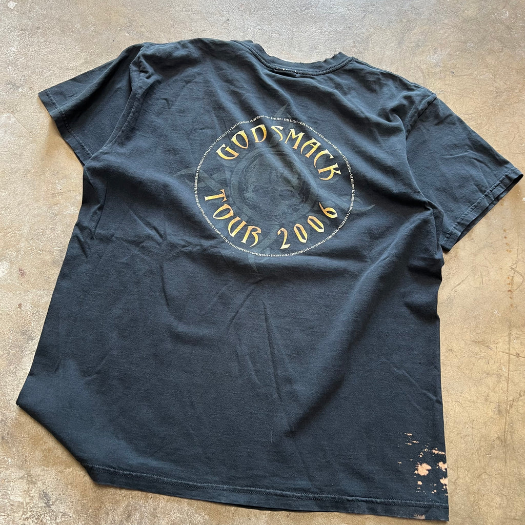 size large - Vintage ' 2006 God Smack Tour Band ' tee