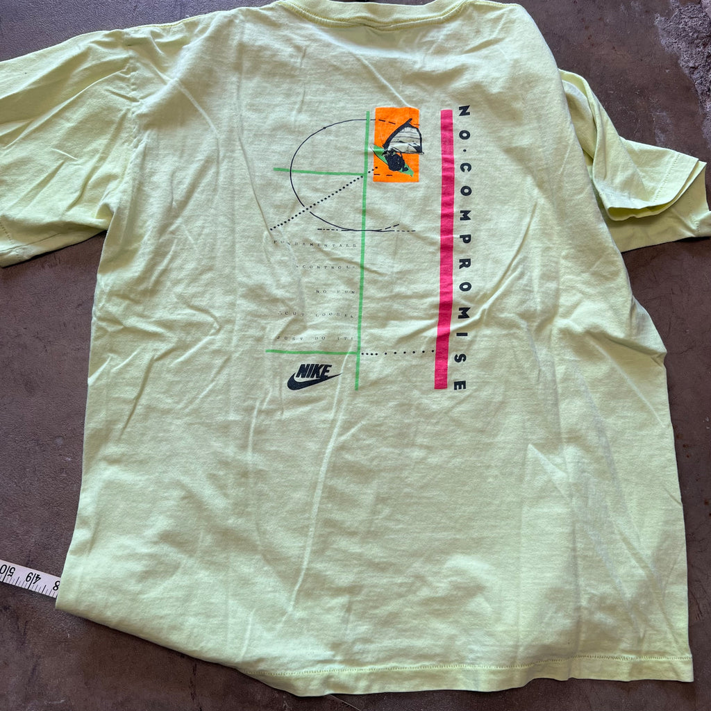 size xl - Vintage Nike Surfing No Compromise ' tee