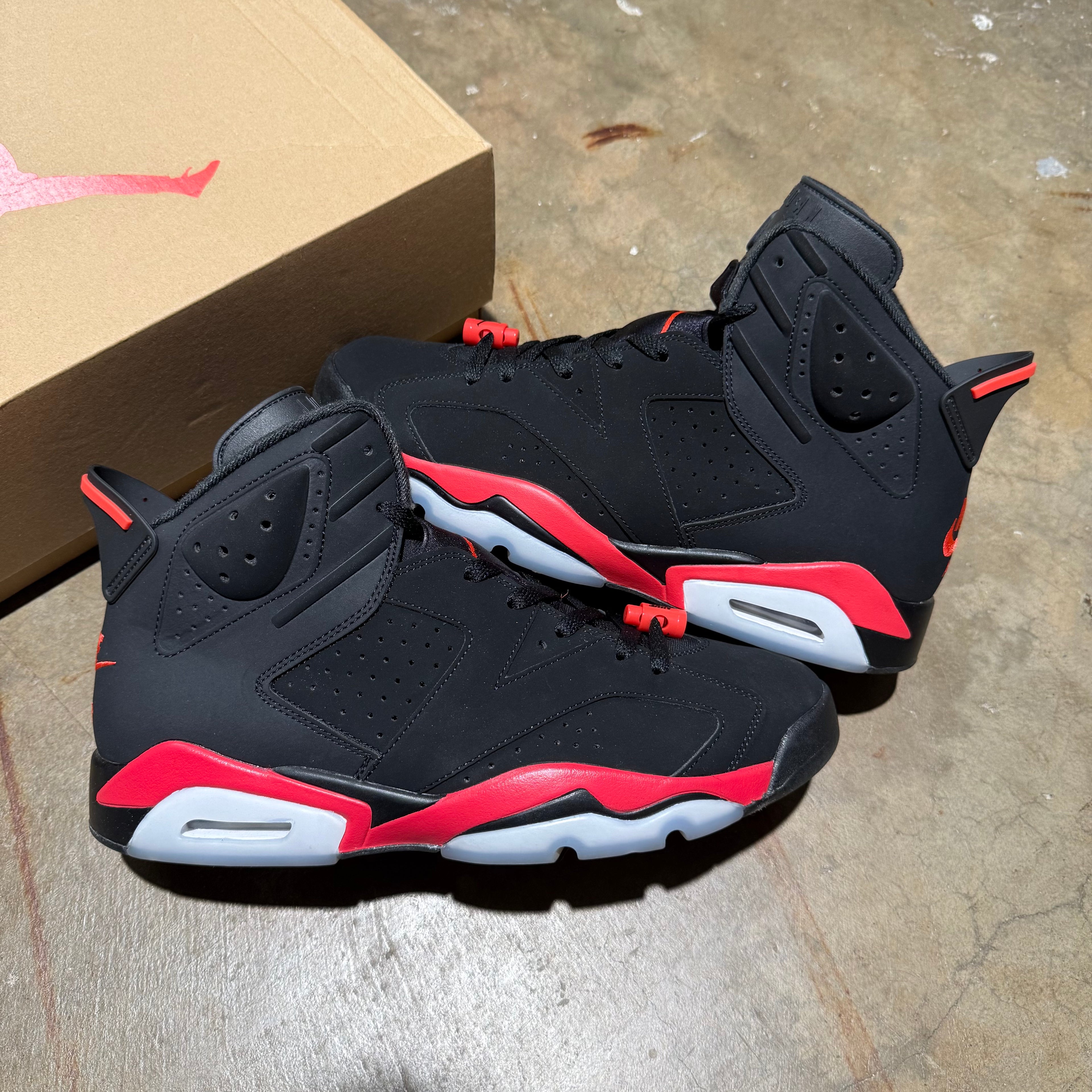 size 11 - Jordan 6 Retro ' Infrared Salesman '