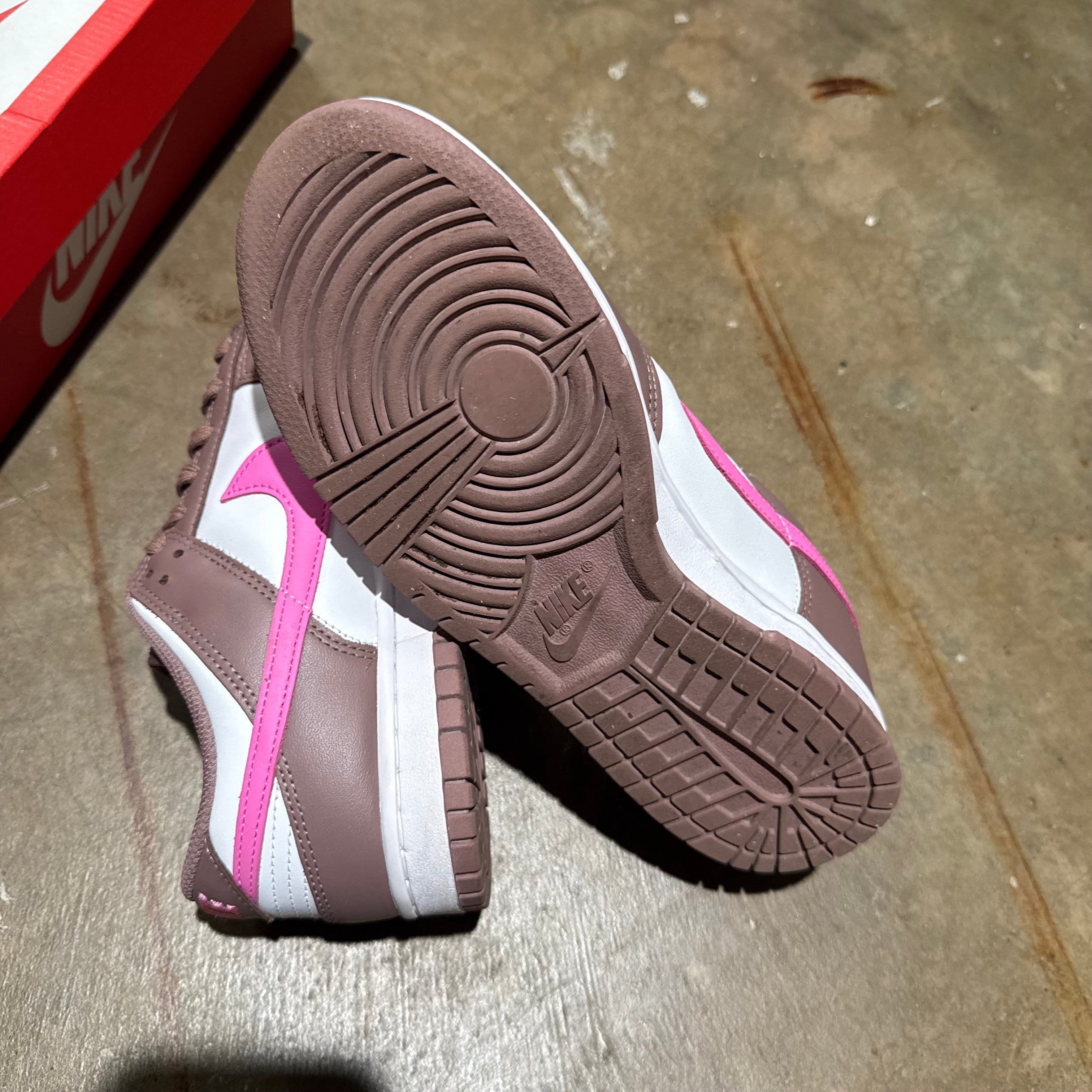 size 8m - Dunk Low ' Smokey Mauve '