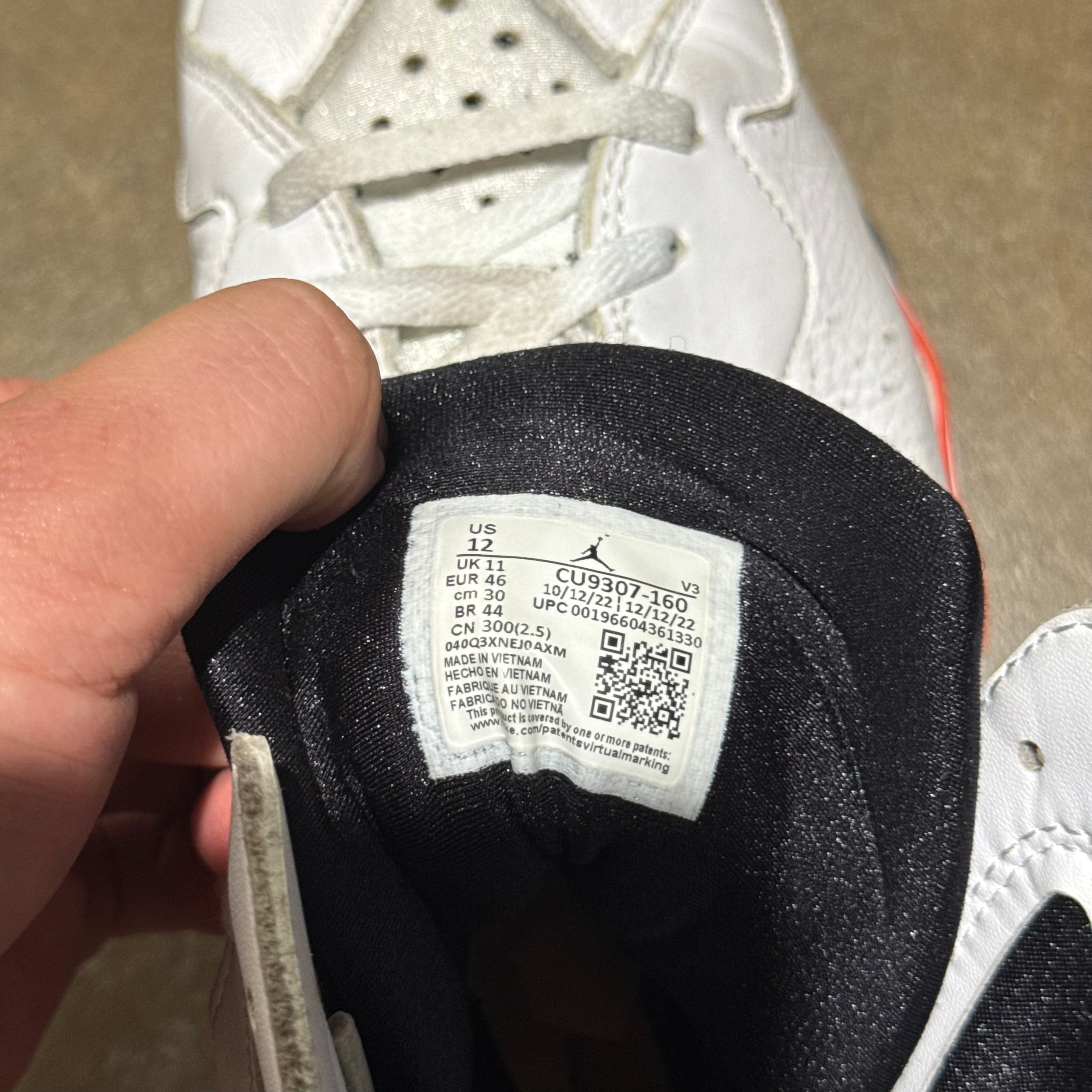 size 12 - Jordan 7 Retro ' White Infrared '
