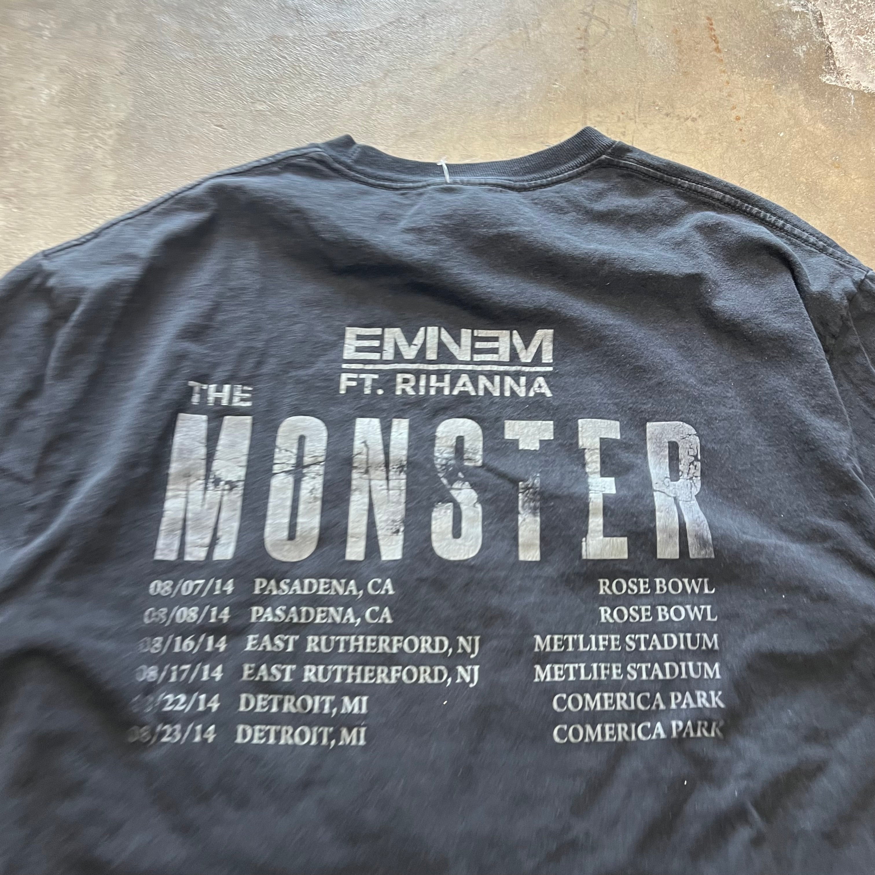 size xl - Vintage Eminem Rhinana The Monster Tour tee