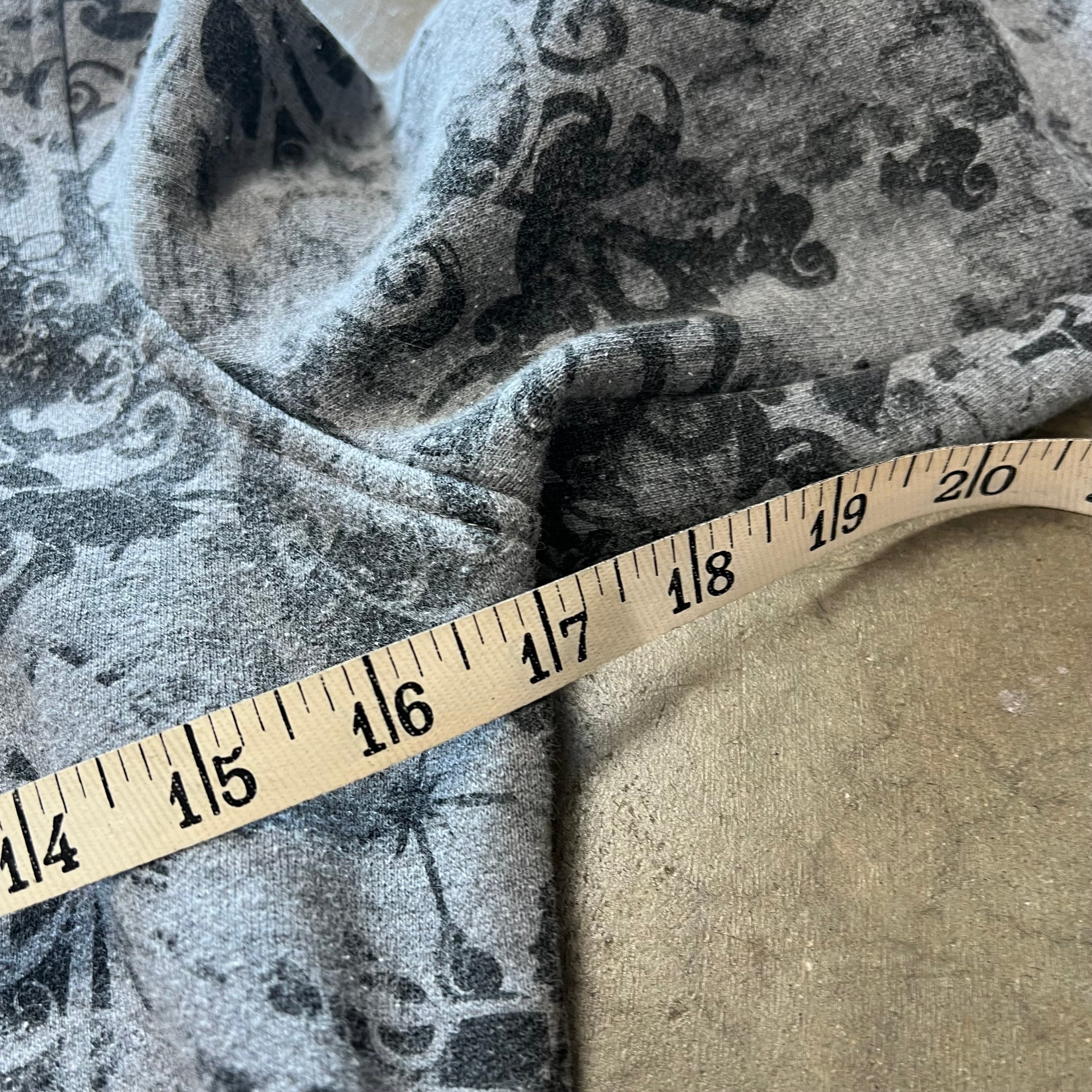 size small - Vintage Oakley Zip Up Hoodie