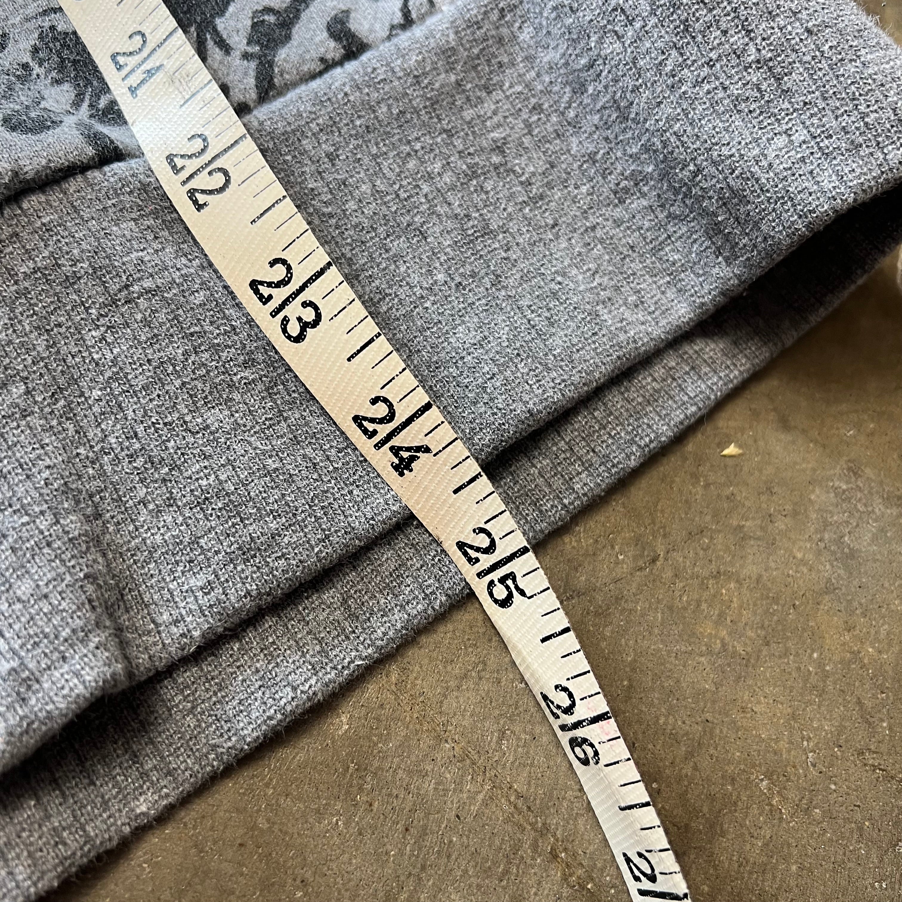 size small - Vintage Oakley Zip Up Hoodie