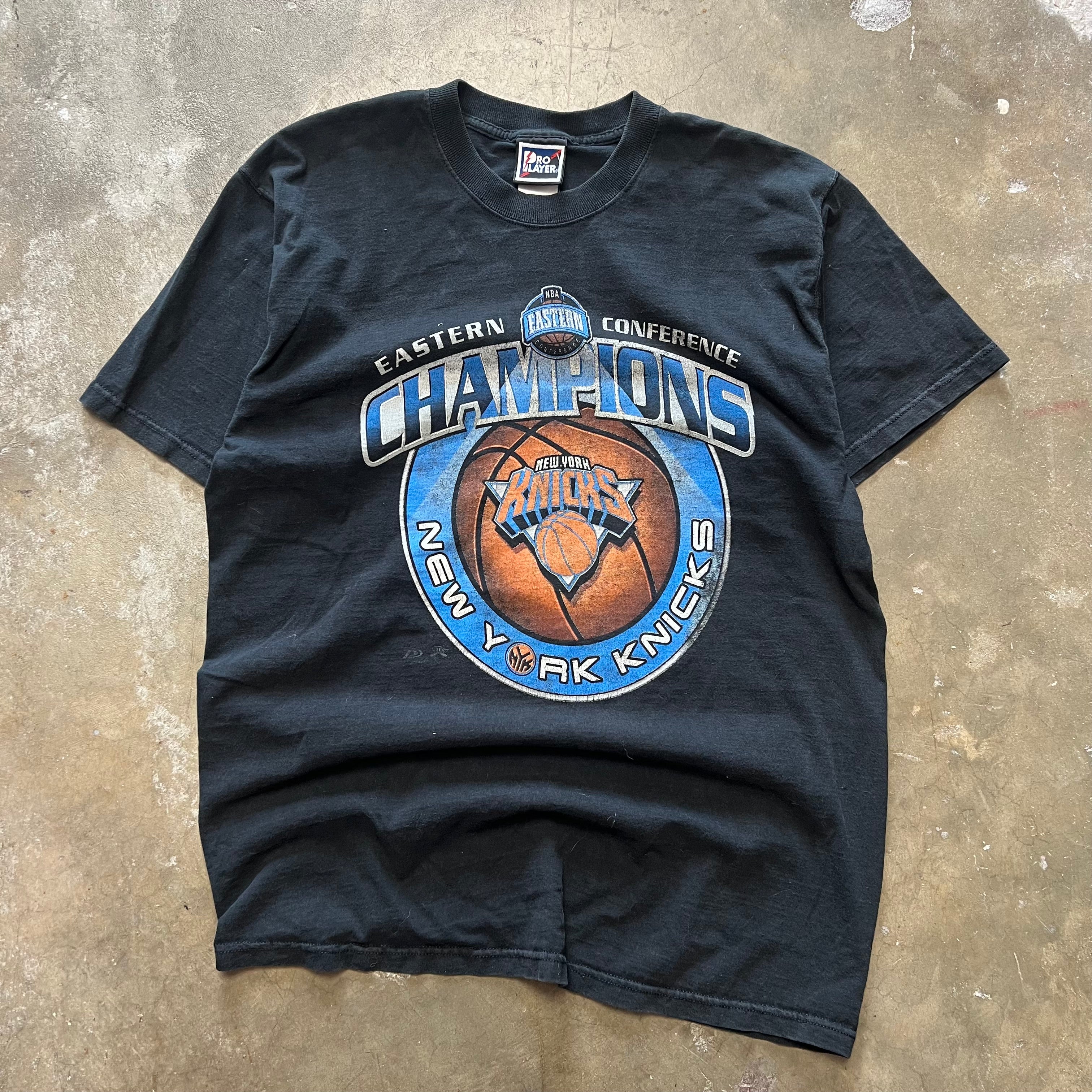 size XL - Vintage New York Knicks Eastern Conference Champions Tee