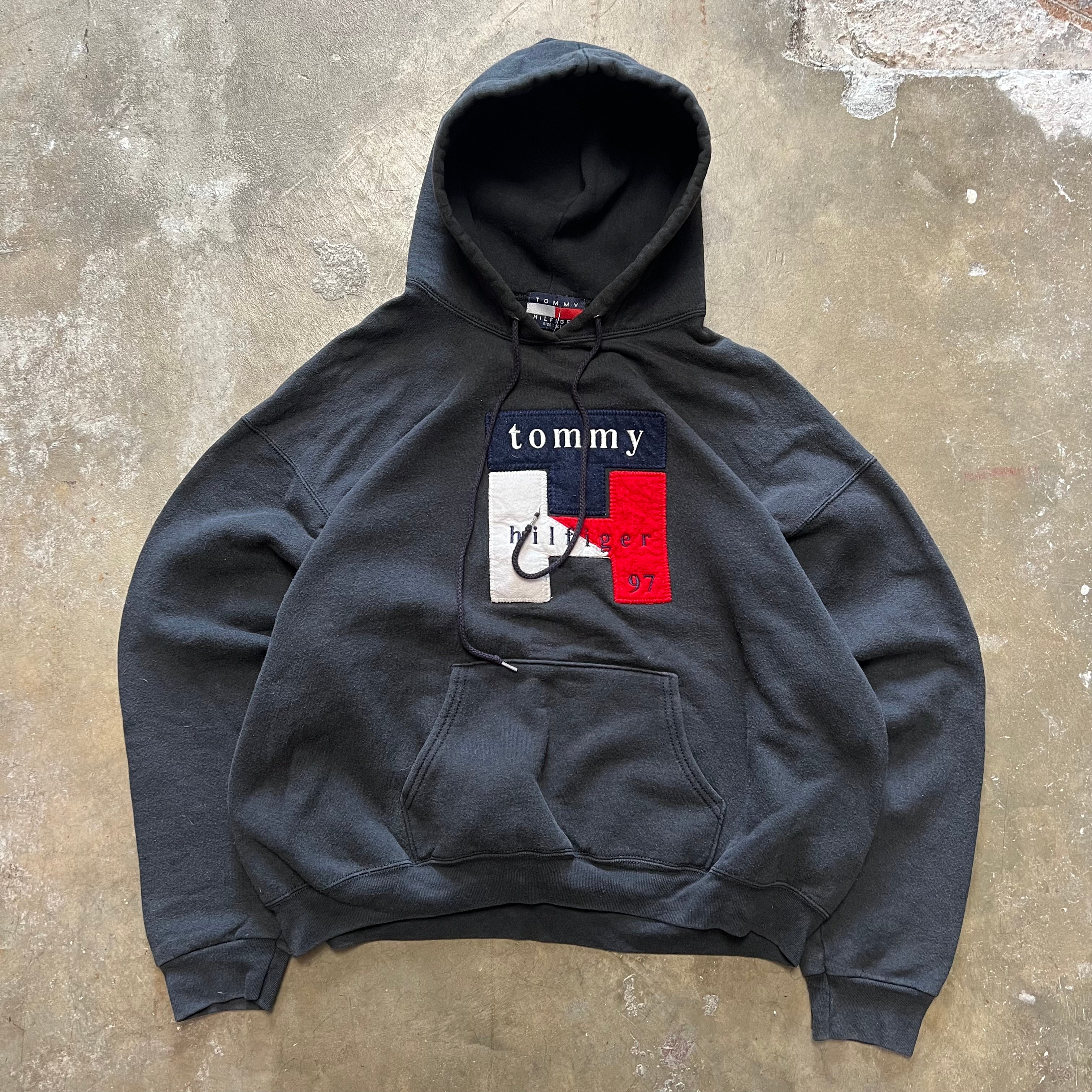size medium - Vintage Tommy Hilfiger Hoodie