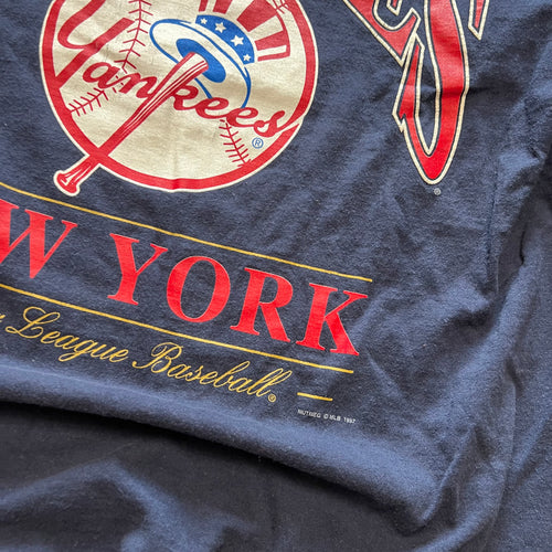 size large - Vintage 1997 New York Yankees Tee