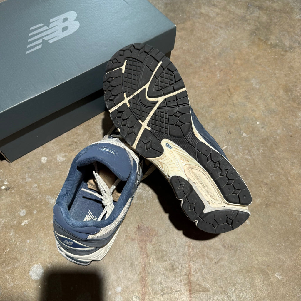 size 12 - New Balance 2002R ' Vintage Indigo Calm Taupe '