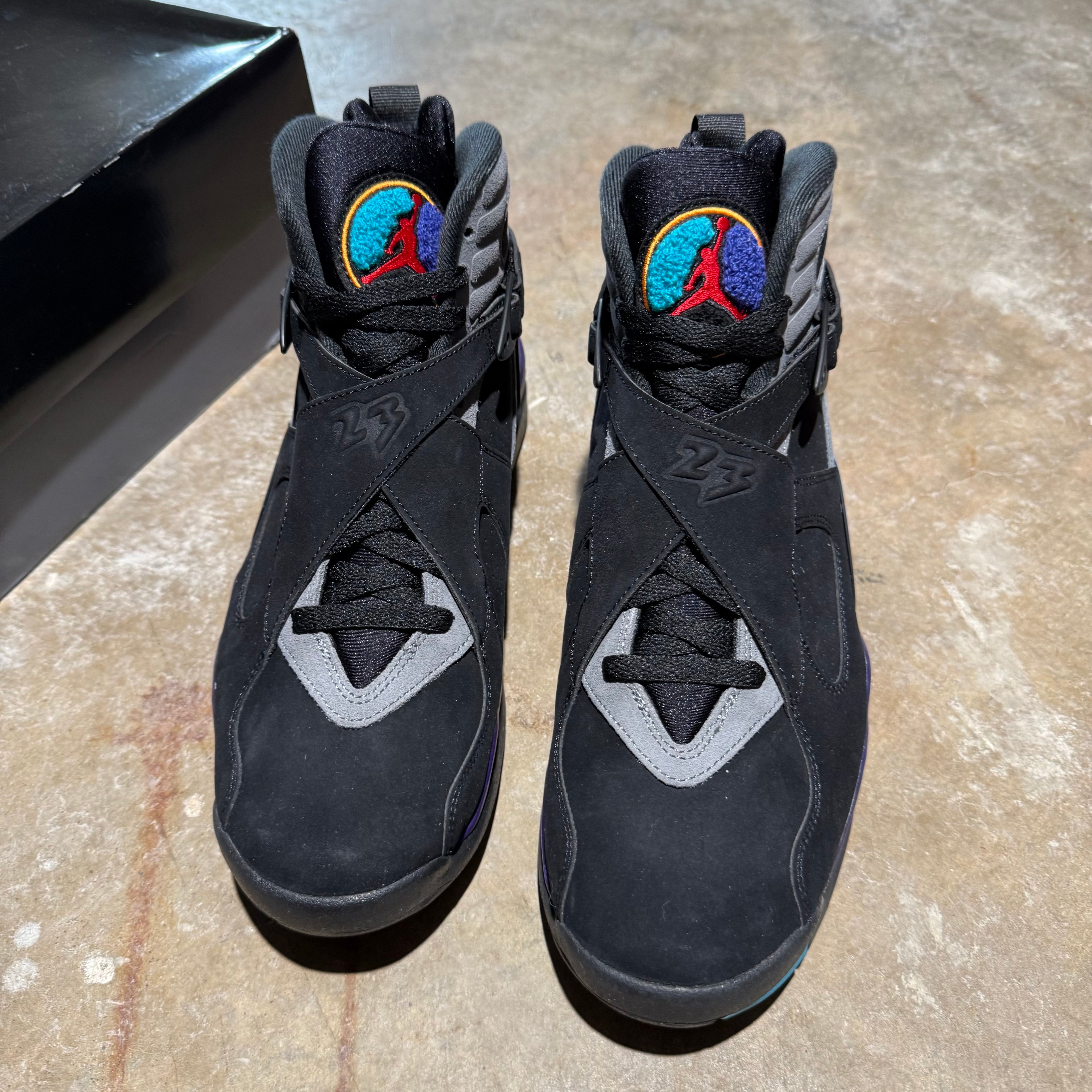 size 10.5 - Jordan 8 Retro ' Aqua ' NEW!