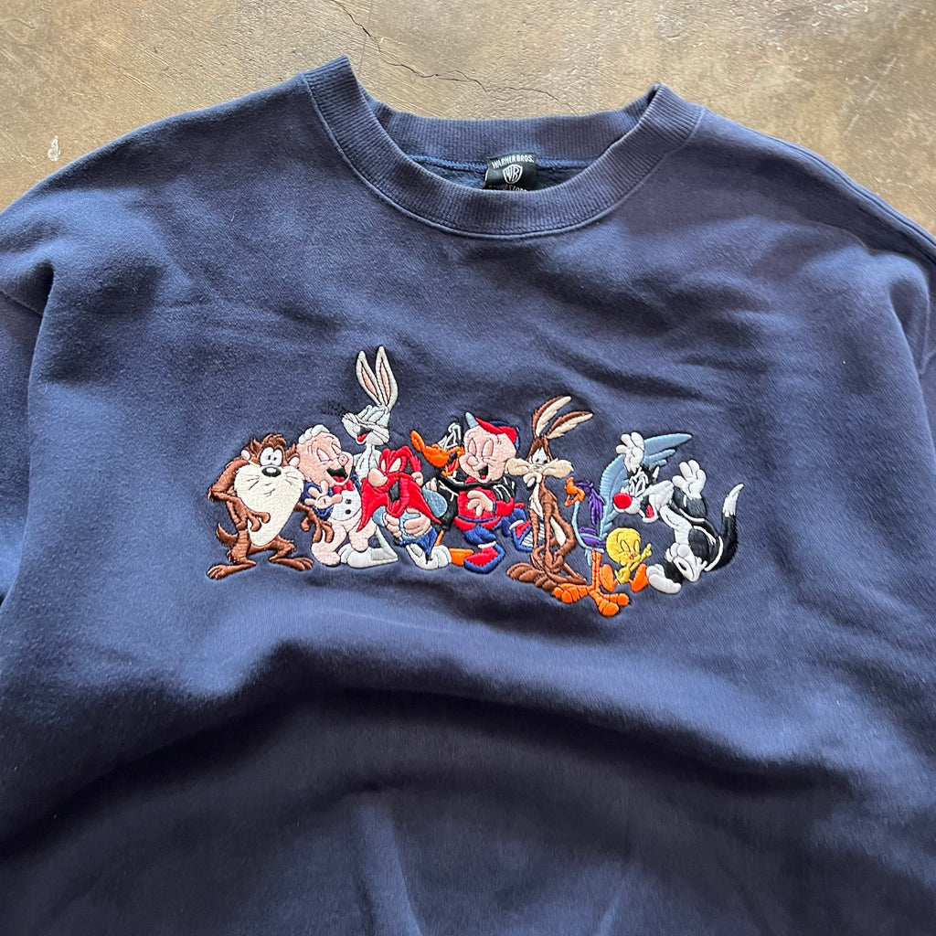 size medium - Vintage Warner Bros Looney Tunes Crewneck