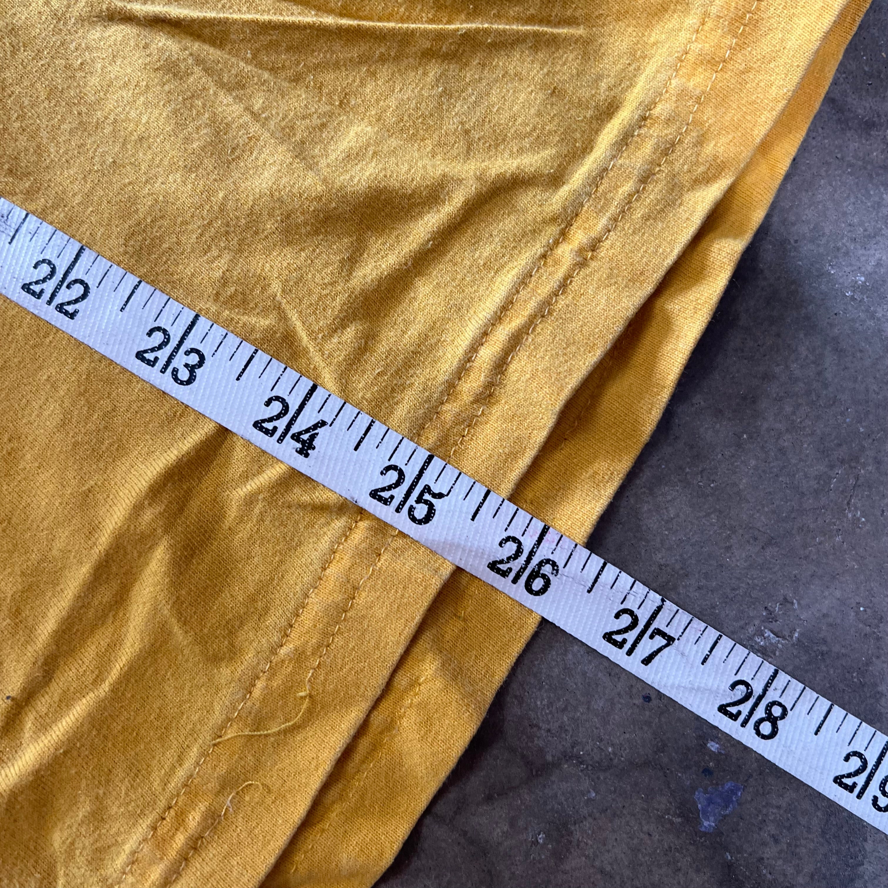 size xl - Vintage Minnesota Basketball tee