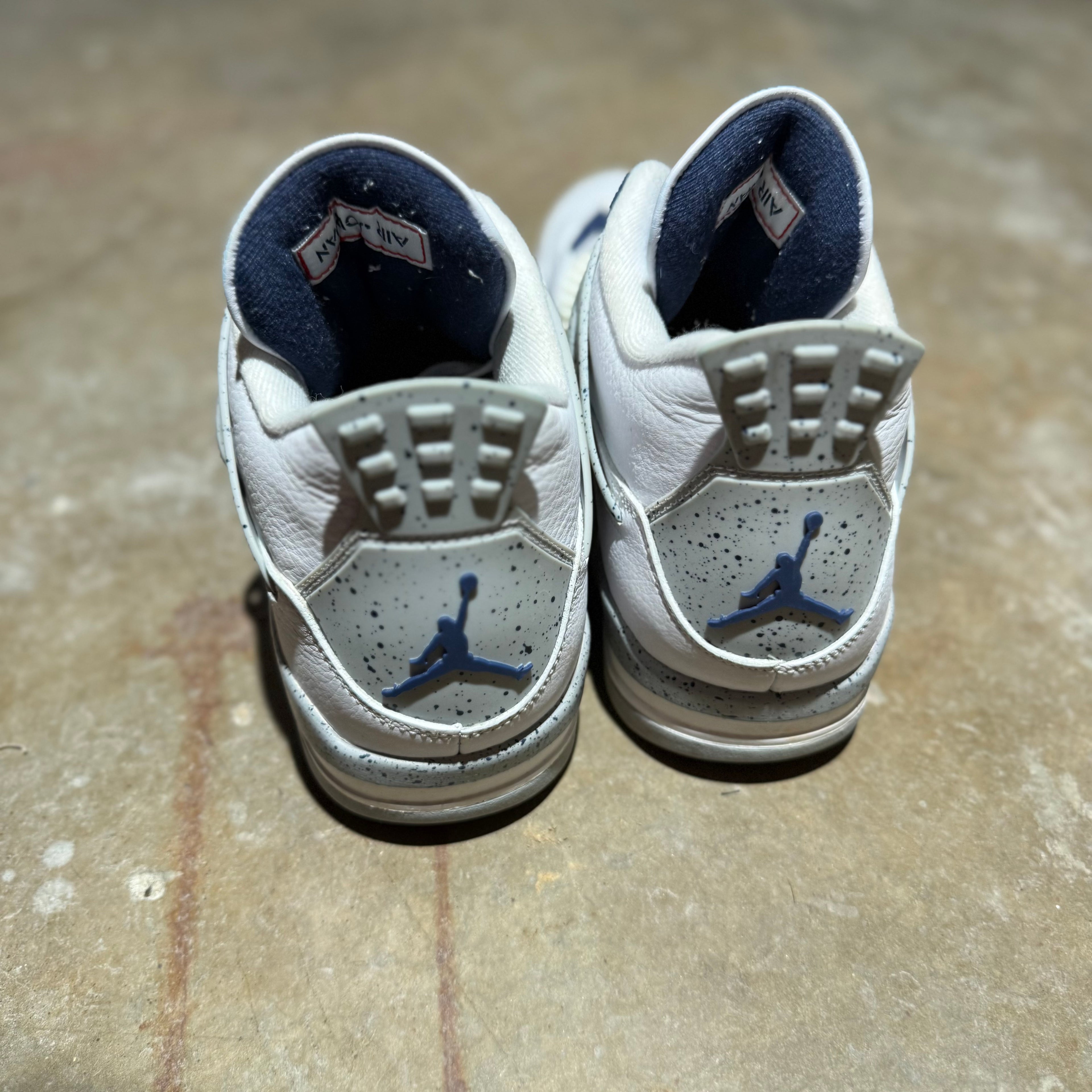 size 12 - Jordan 4 Retro ' Midnight navy '