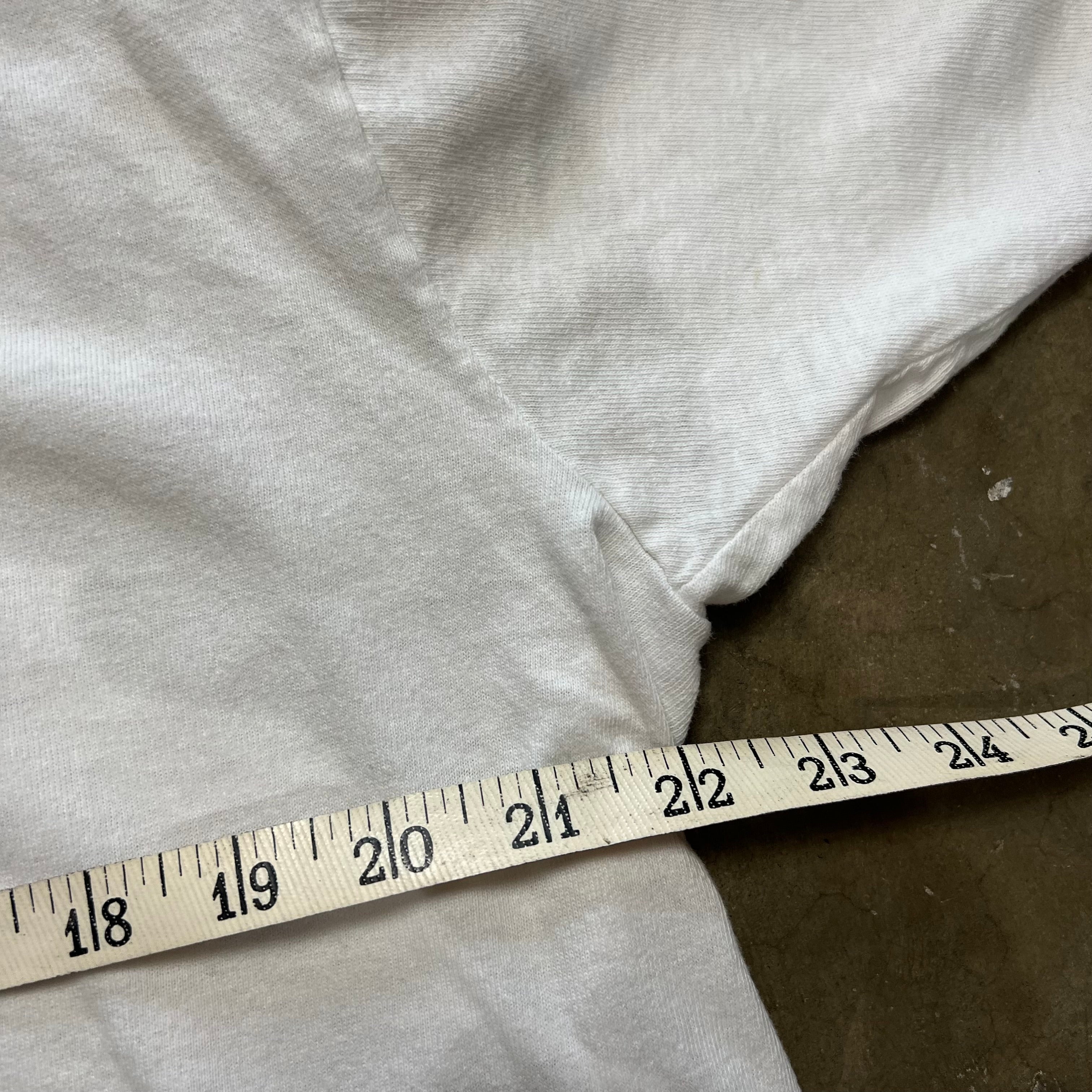 size xl - Vintage Dr.Seuss One Fish Two Fish tee