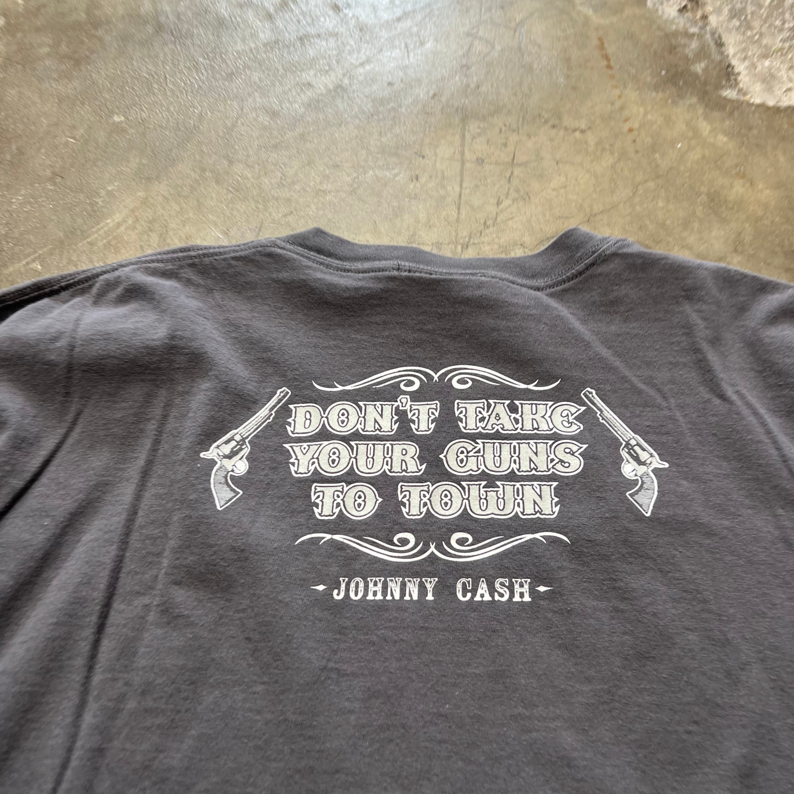 size xl - Vintage Johnny Cash Dont Take your Guns To Town tee