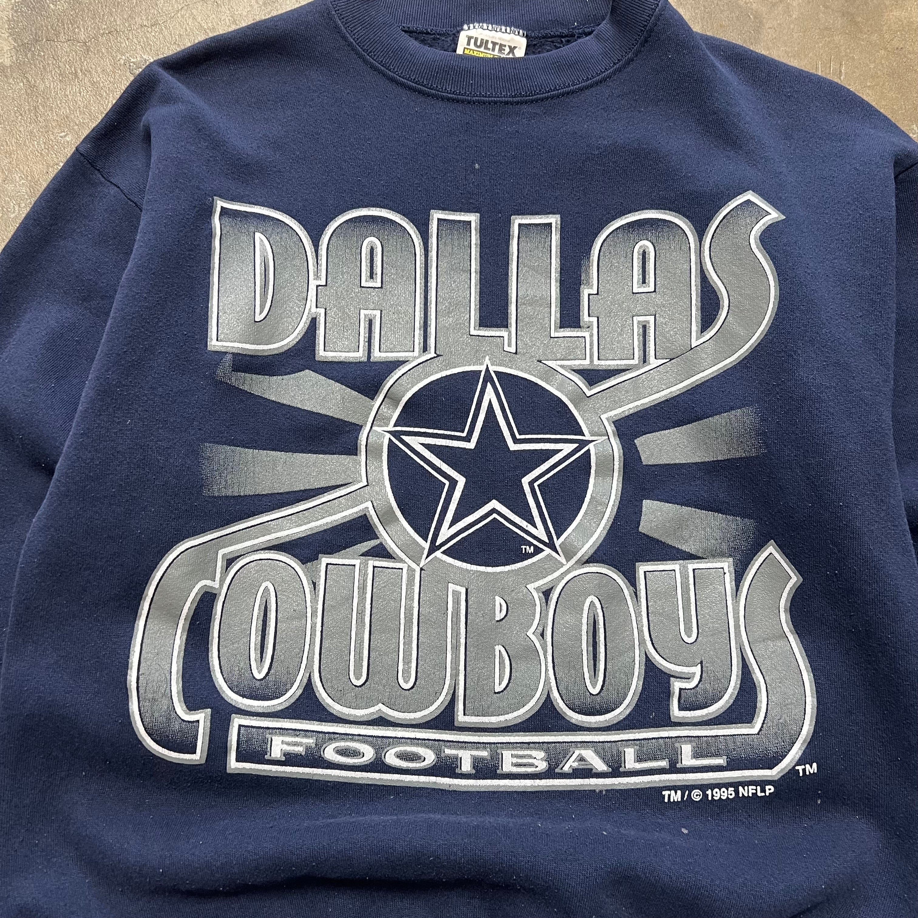 size medium - Vintage 1995 Dallas Cowboys Crewneck