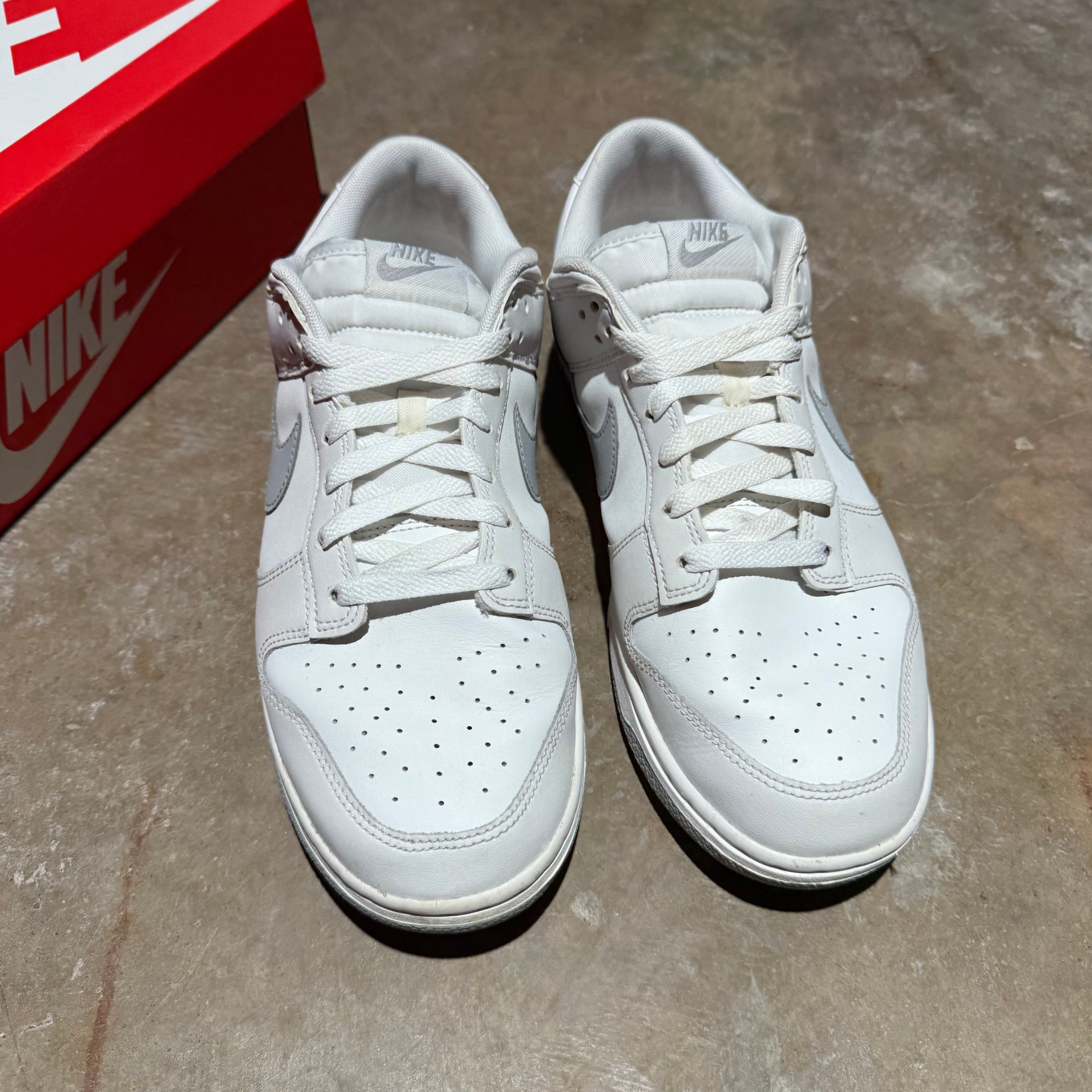 size 10.5 - Dunk Low ' Summit White Light Smoke Grey '