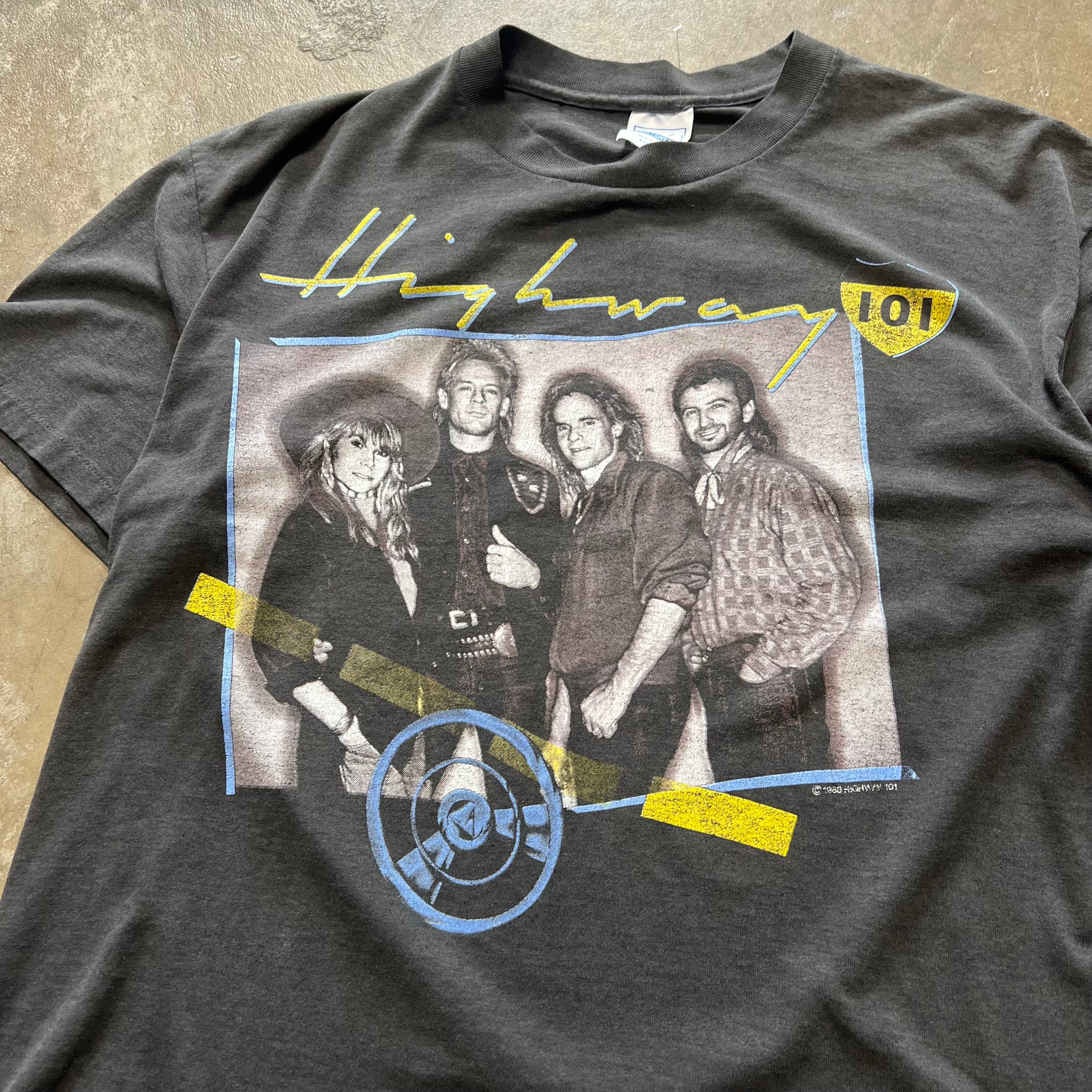 size medium - Vintage 1988 Highway 101 Band tee