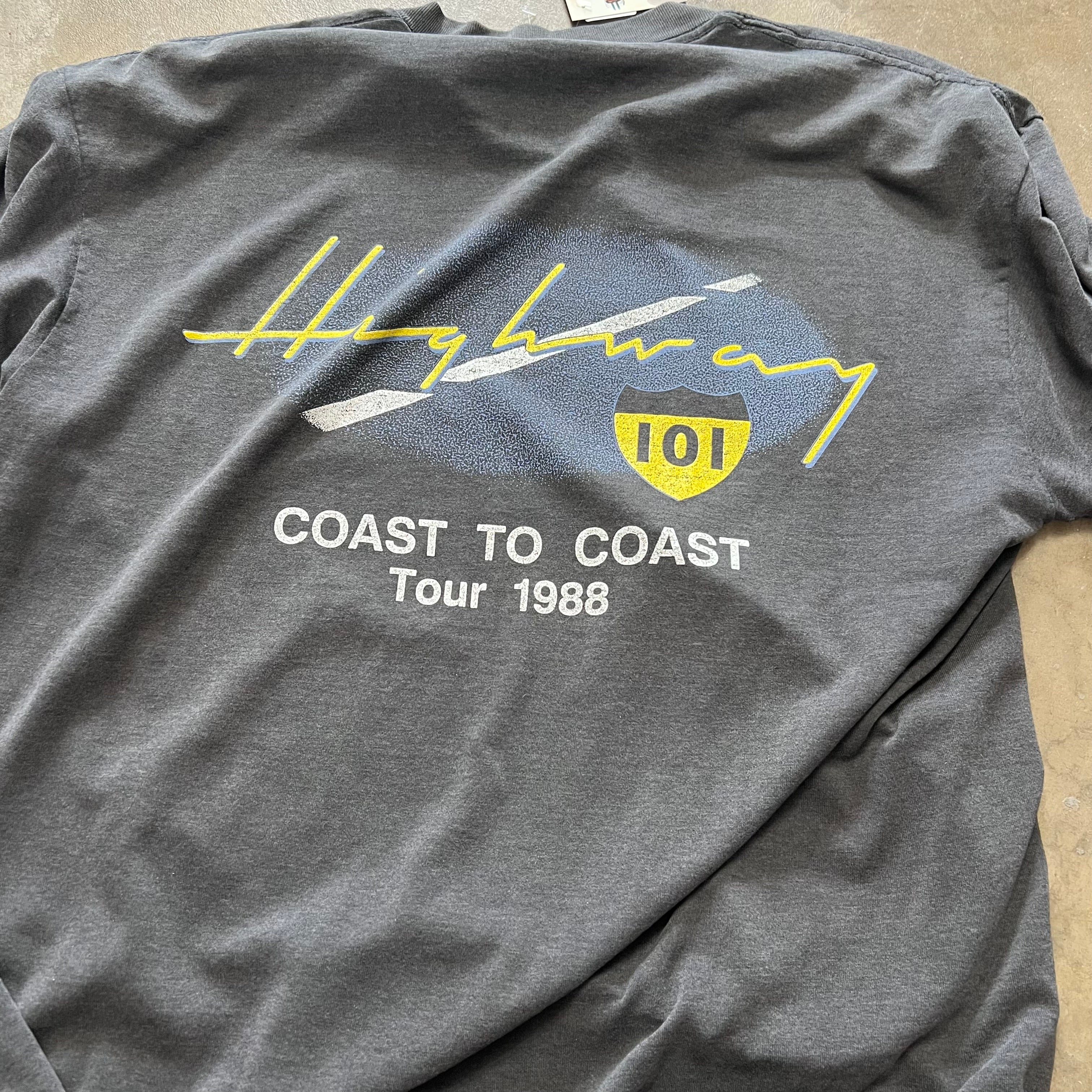 size medium - Vintage 1988 Highway 101 Band tee