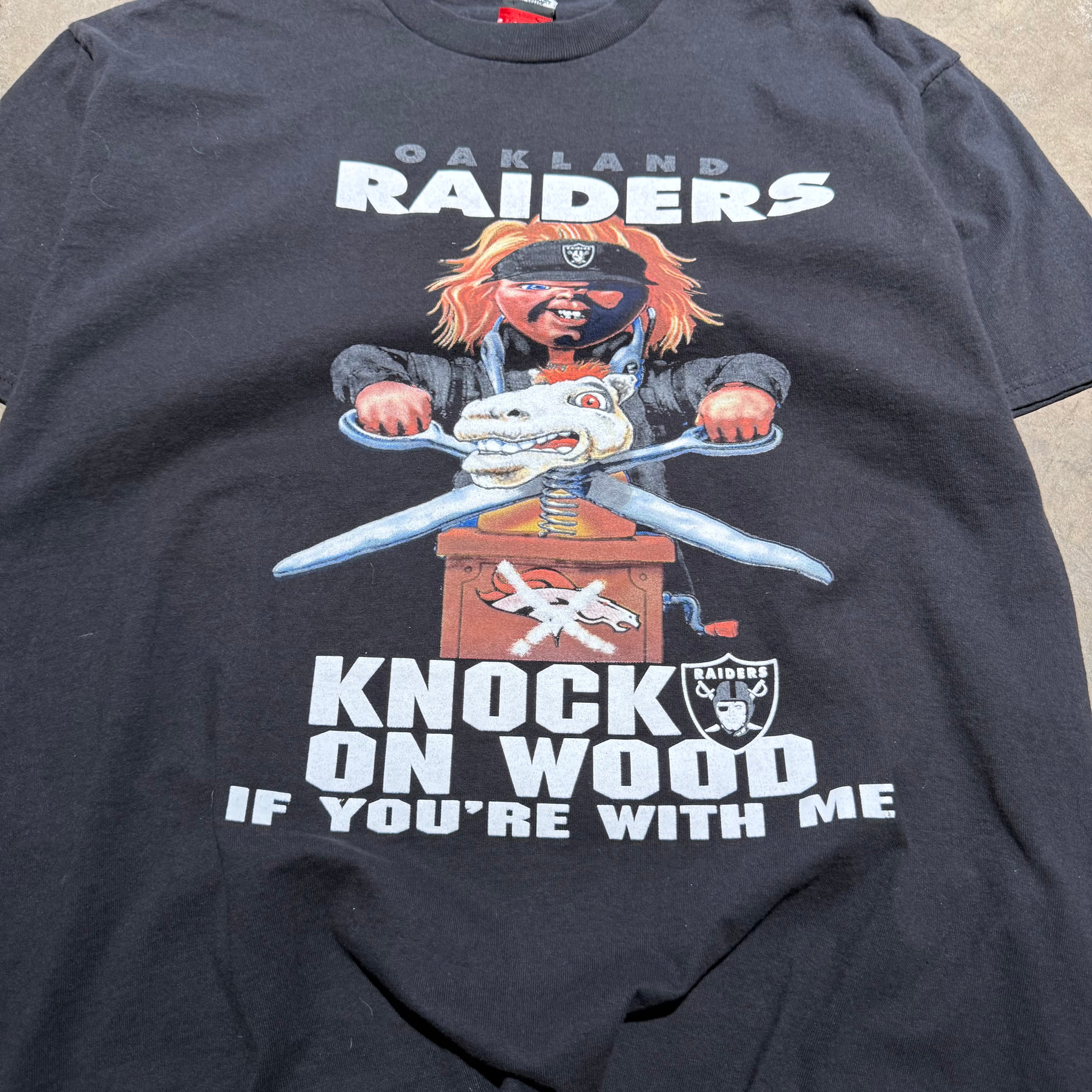 size xl - Vintage ' Oakland Raiders Knock on The Wood Denver Broncos ' Tee