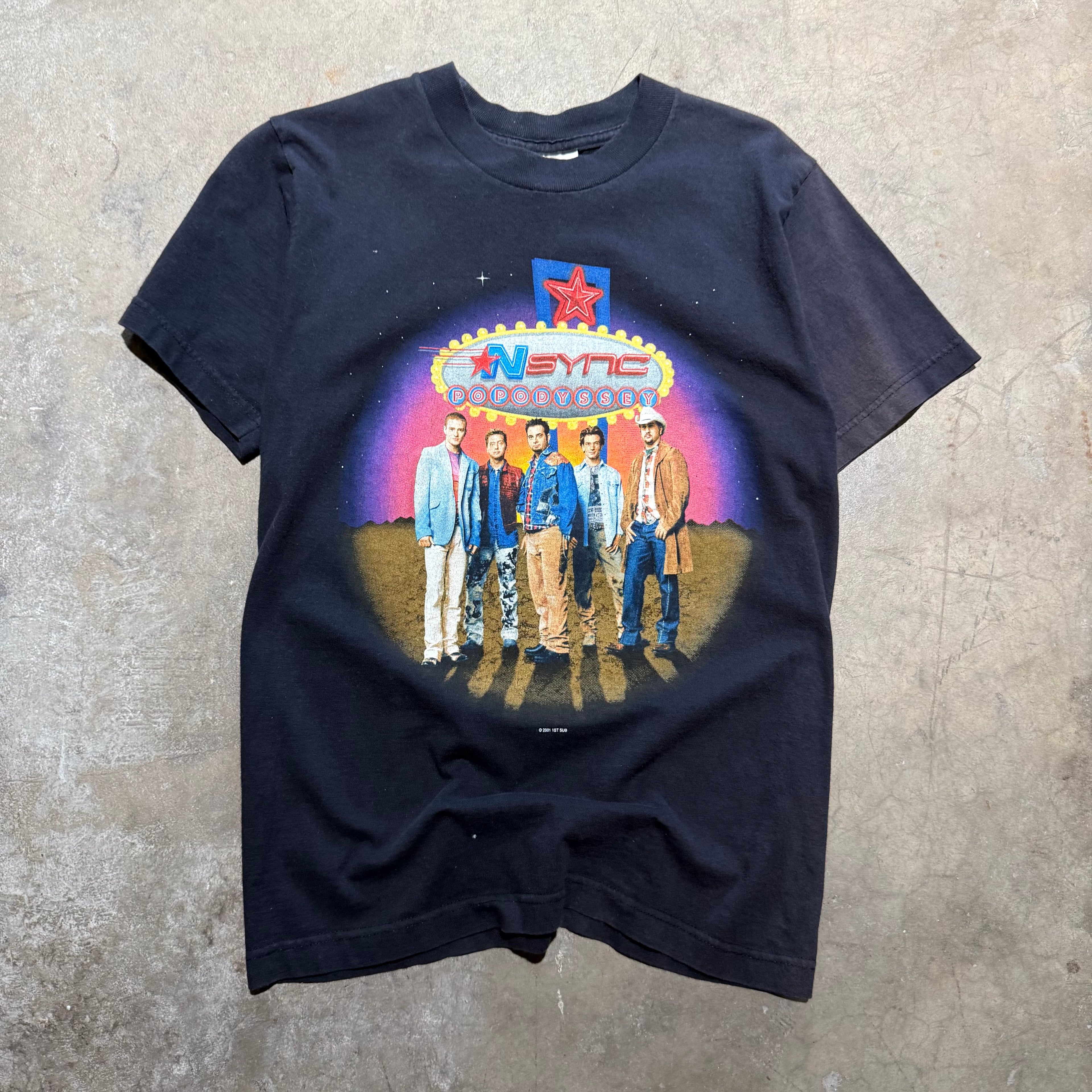 size small - Vintage ' 2001 Nsync Pop Odyssey ' Band Tee