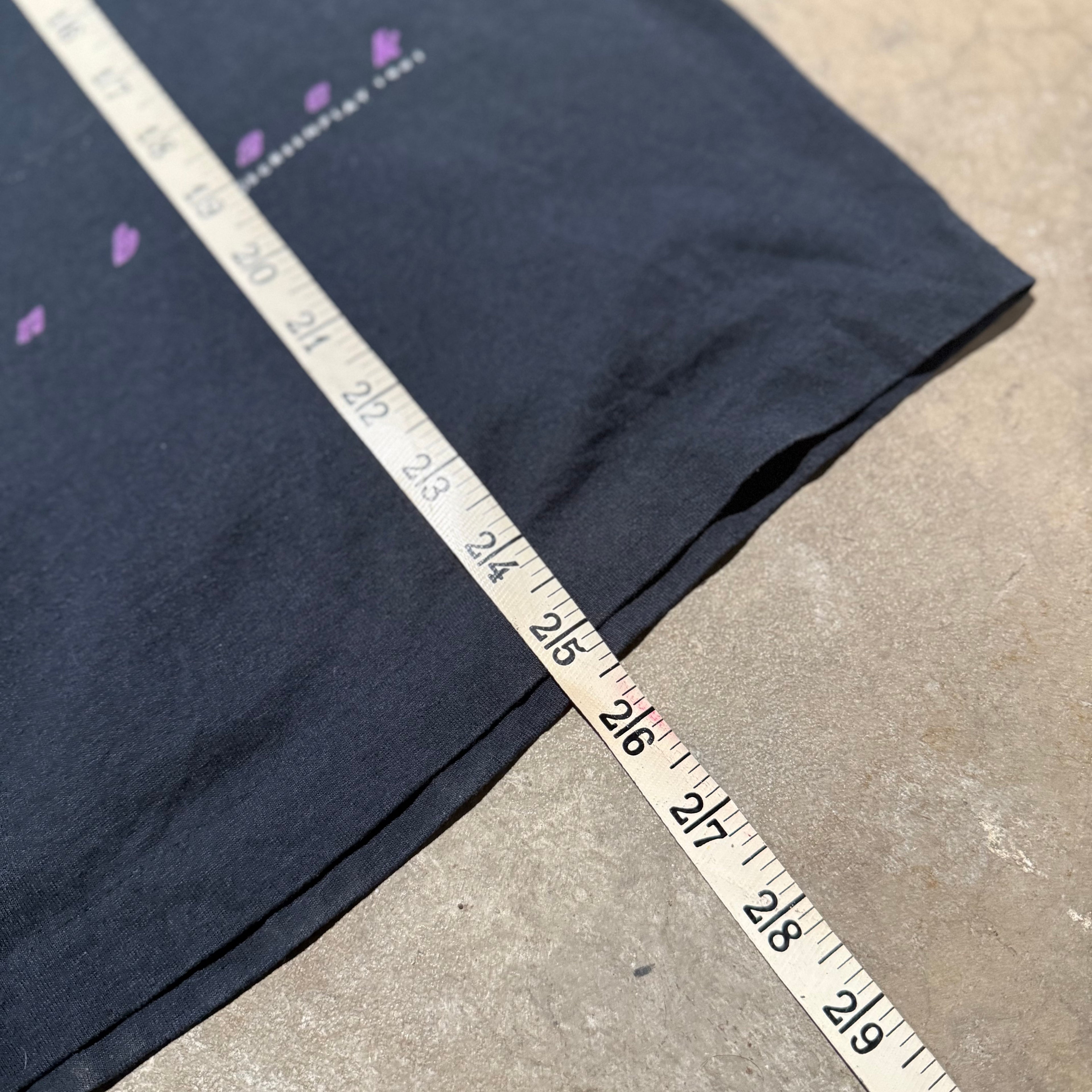 size small - Vintage ' 1991 Johnny cash The man in Black '