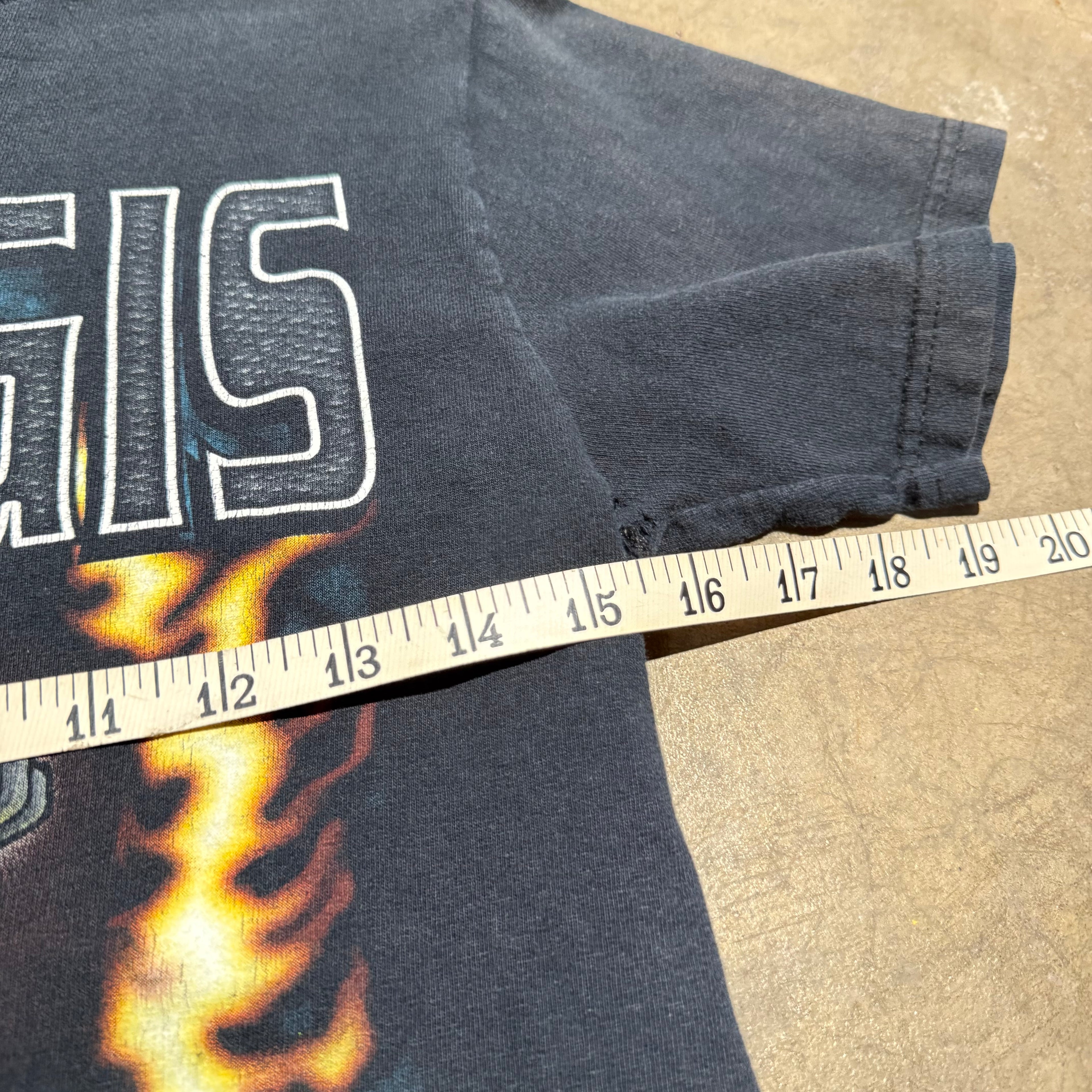 size small - Vintage ' 2003 Sturgis Forged in Fire Made of Steel ' Bike Tee