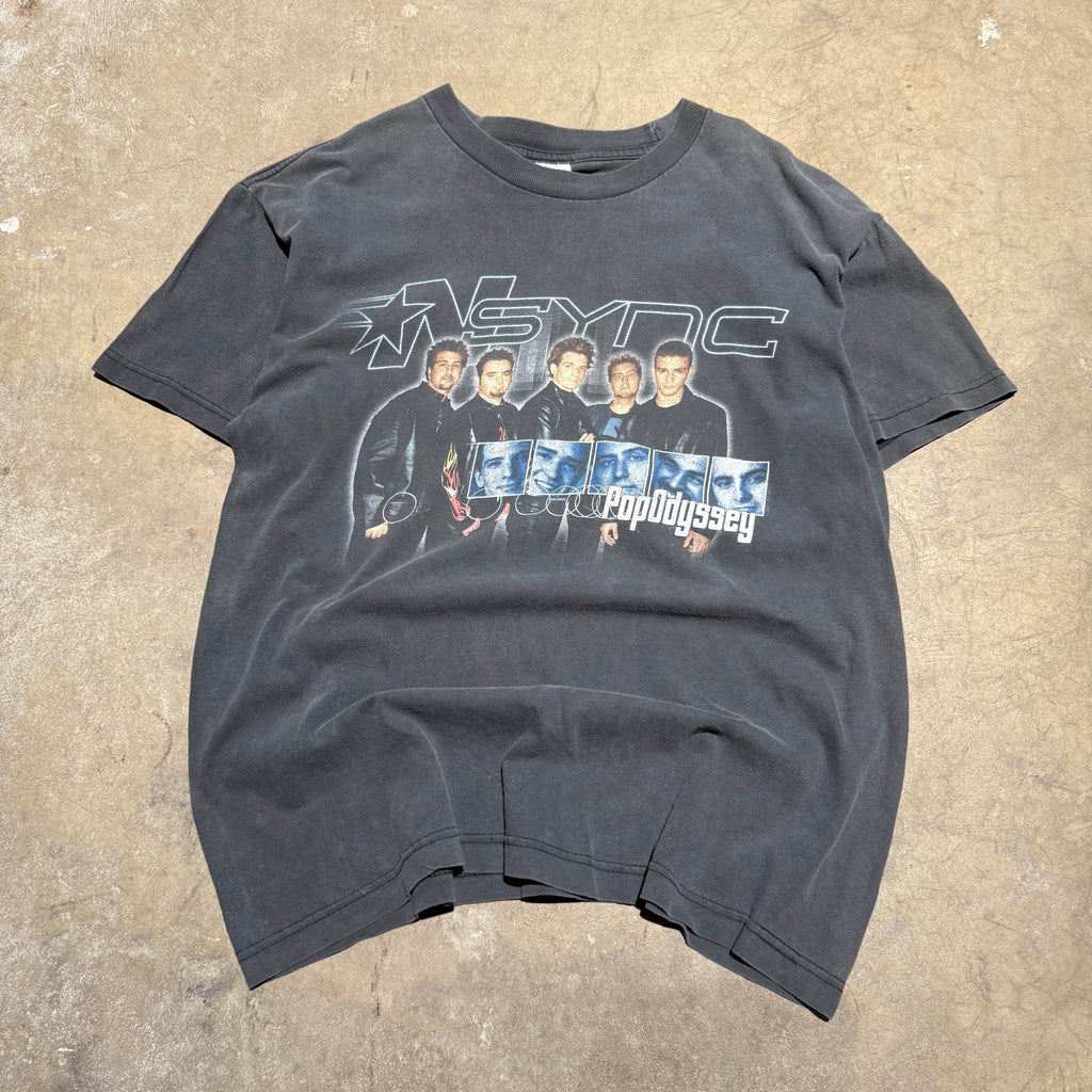 size medium - Vintage ' Nsync Pop Odyssey ' Band Tee