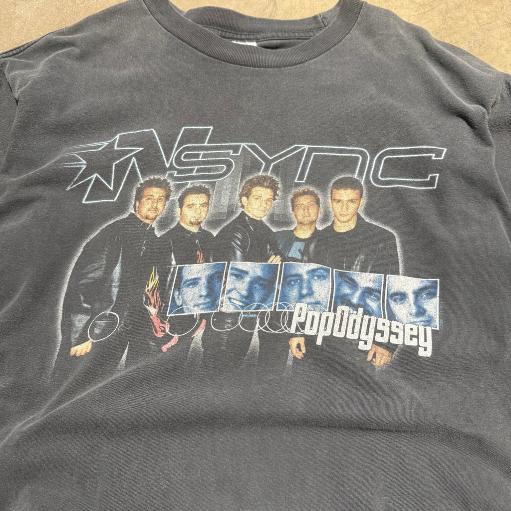 size medium - Vintage ' Nsync Pop Odyssey ' Band Tee
