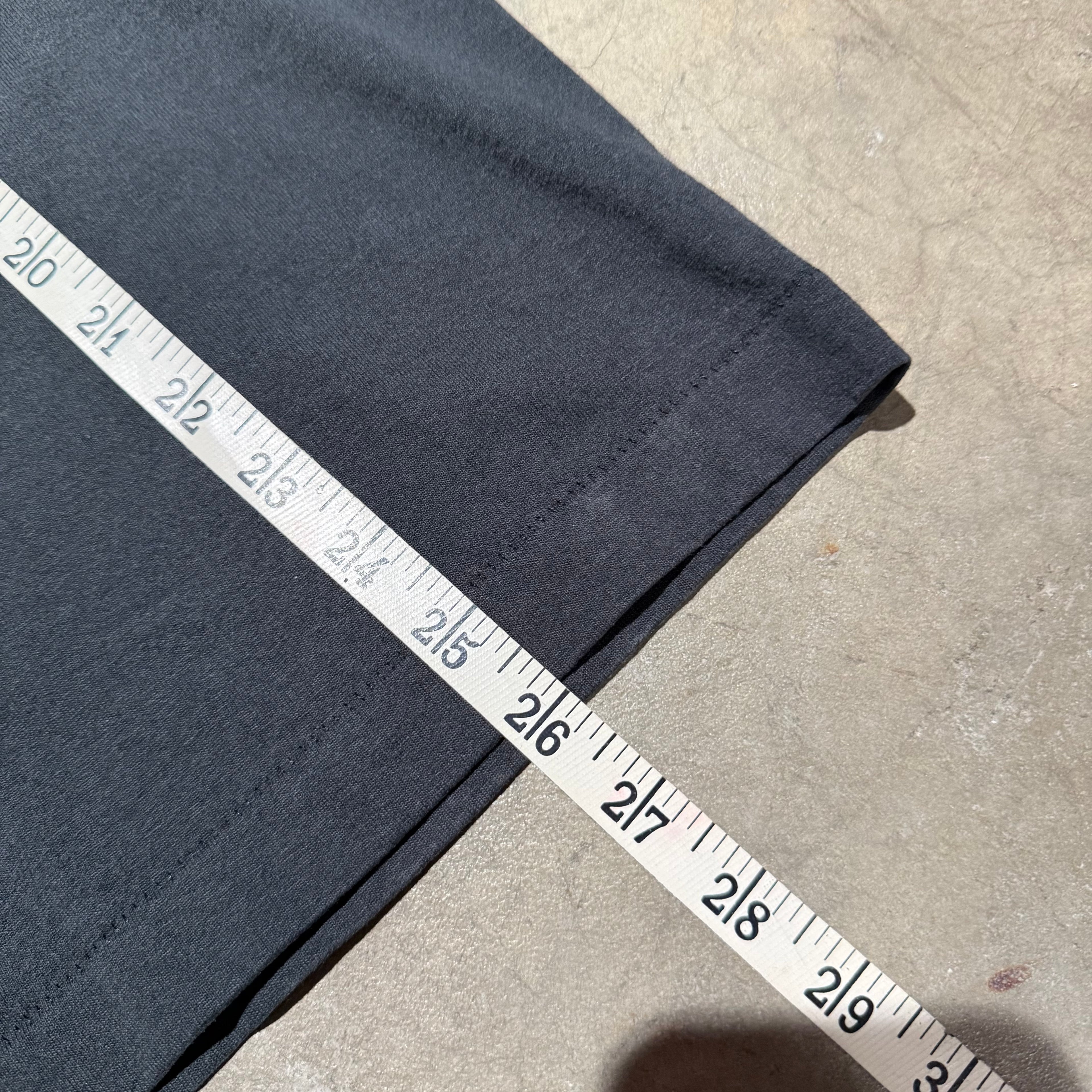 size medium - Vintage ' 1995 Black Belt Karate ' tee