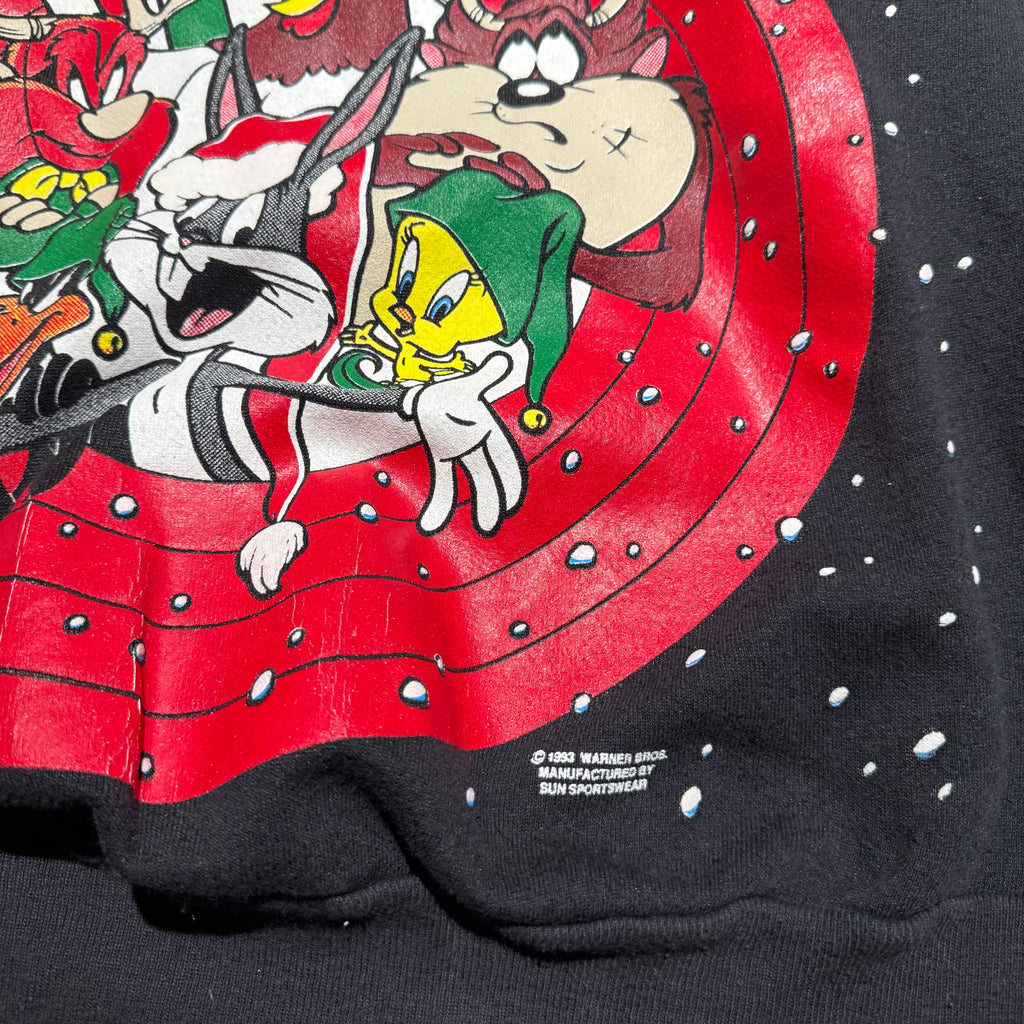 size medium - Vintage ' 1993 Looney tunes Warner Bros '