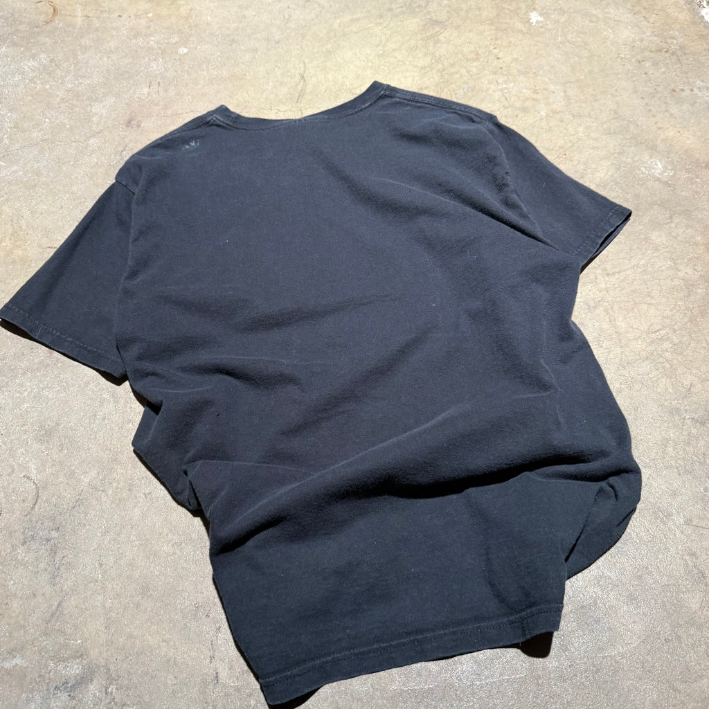 size medium - Vintage ' 2006 Guitar Hero ' Tee