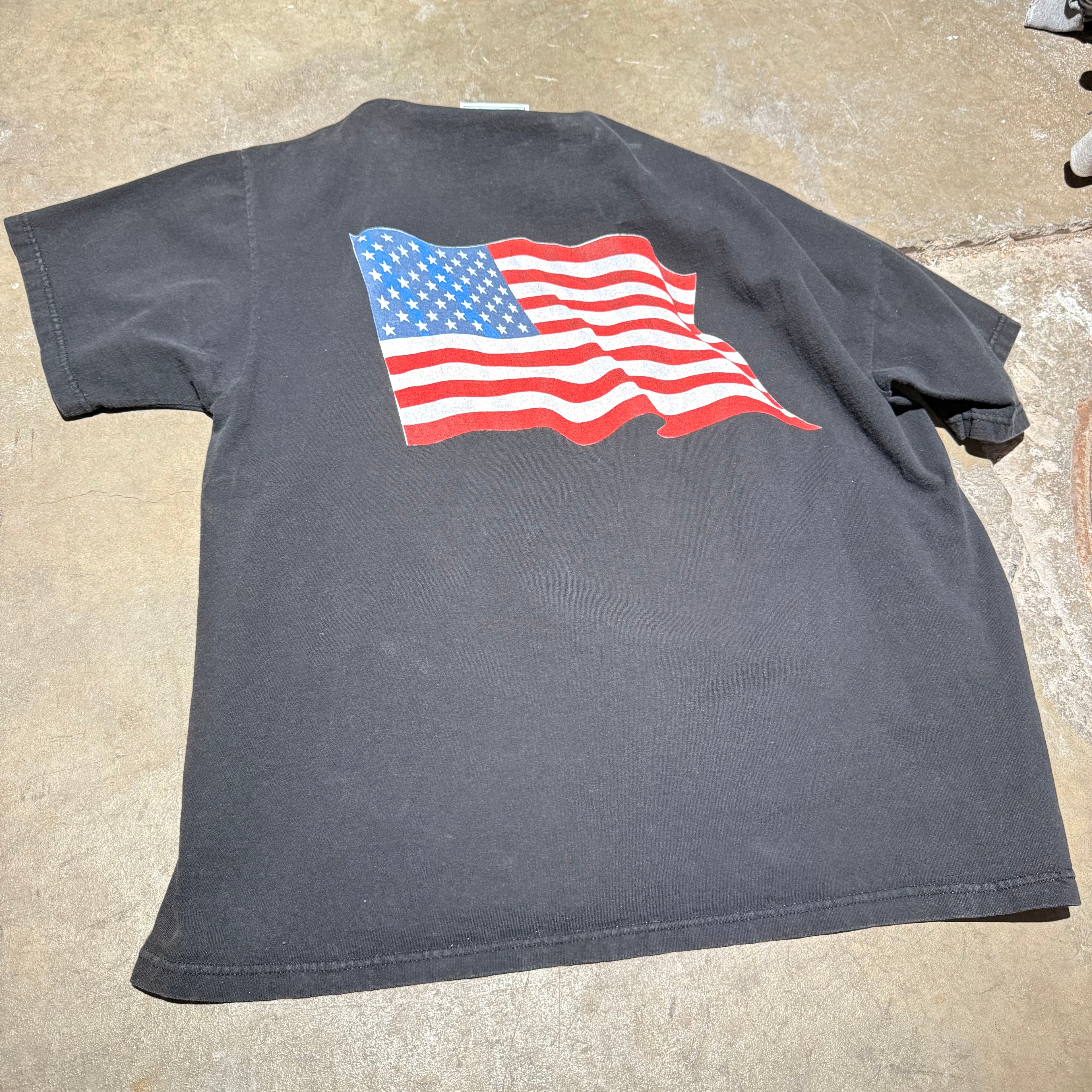 size XL - Vintage ' 2002 The Oak Ridge Boys ' Band Tee