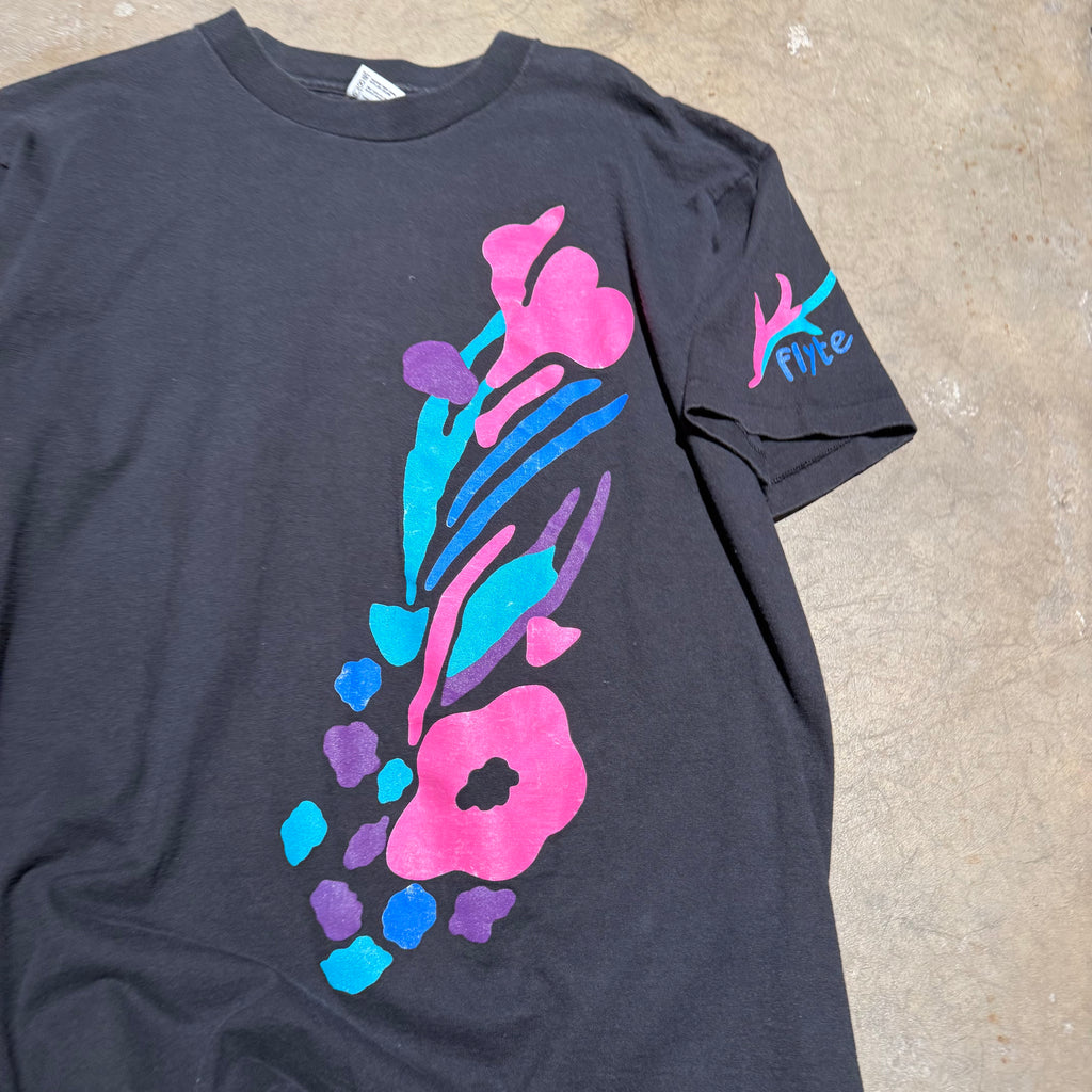 size xl - Vintage ' Flyte Flower Art ' Tee