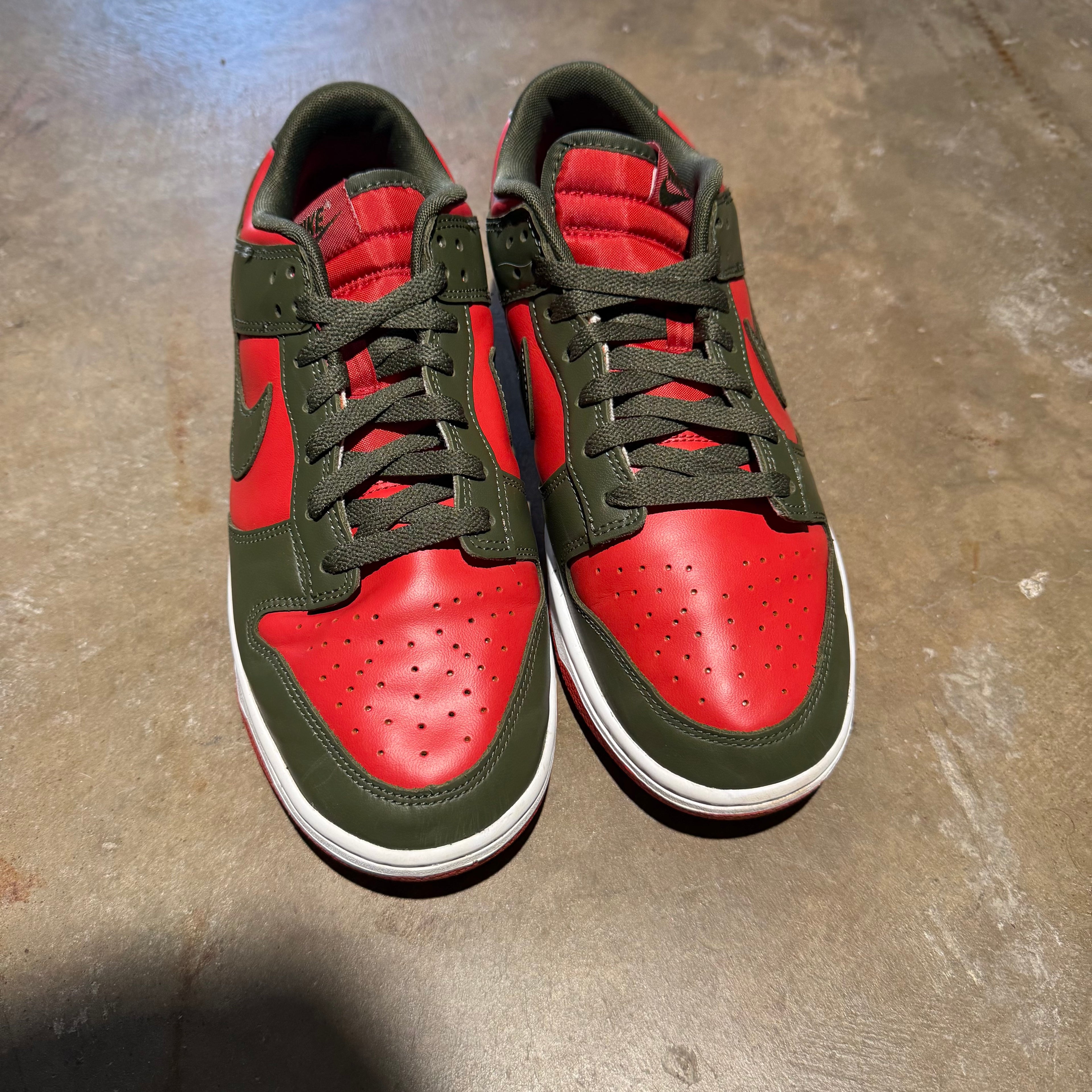 size 10.5 - Dunk Low ' Cargo Khaki '