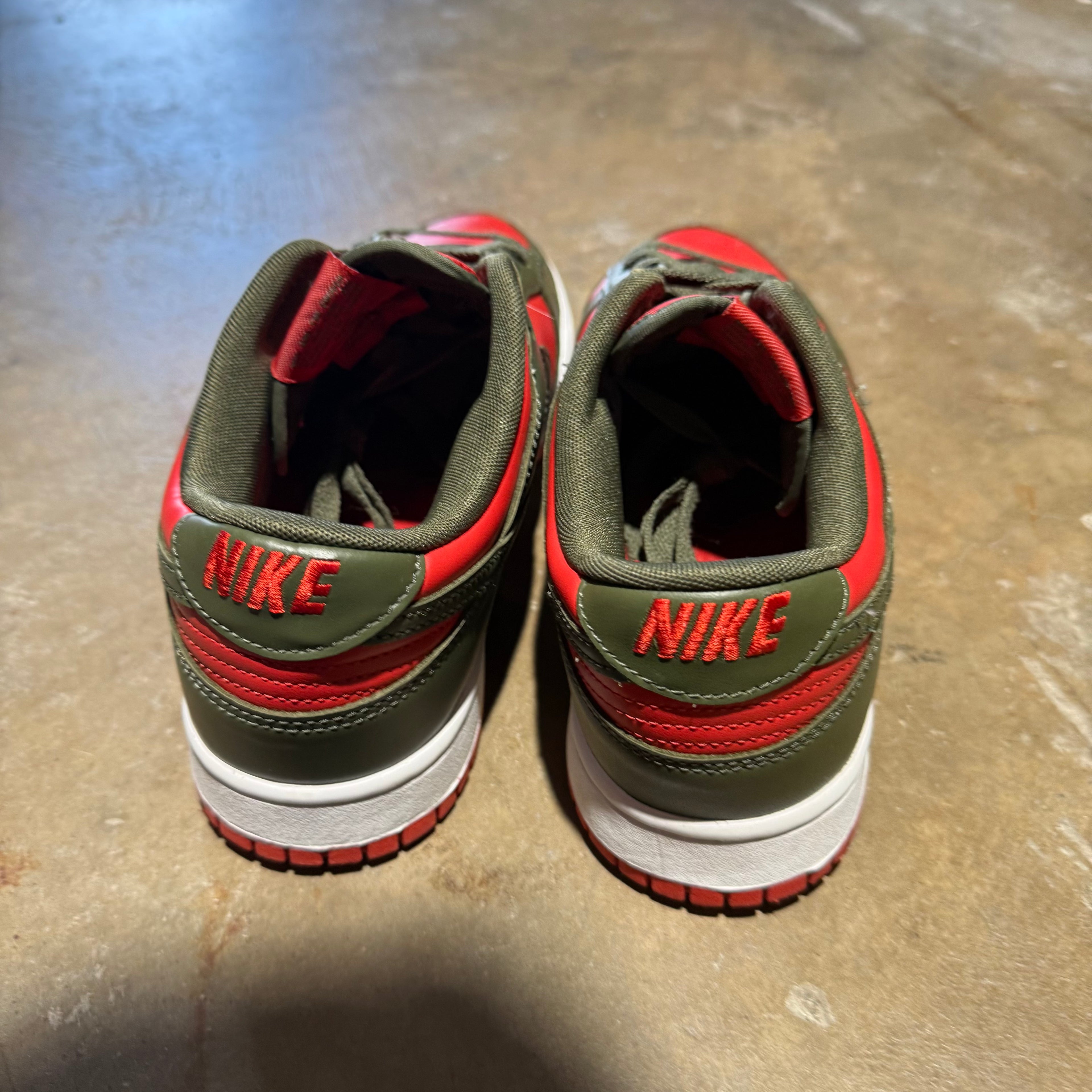size 10.5 - Dunk Low ' Cargo Khaki '