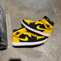 size 9 - Jordan 1 High ' BMP New Love '