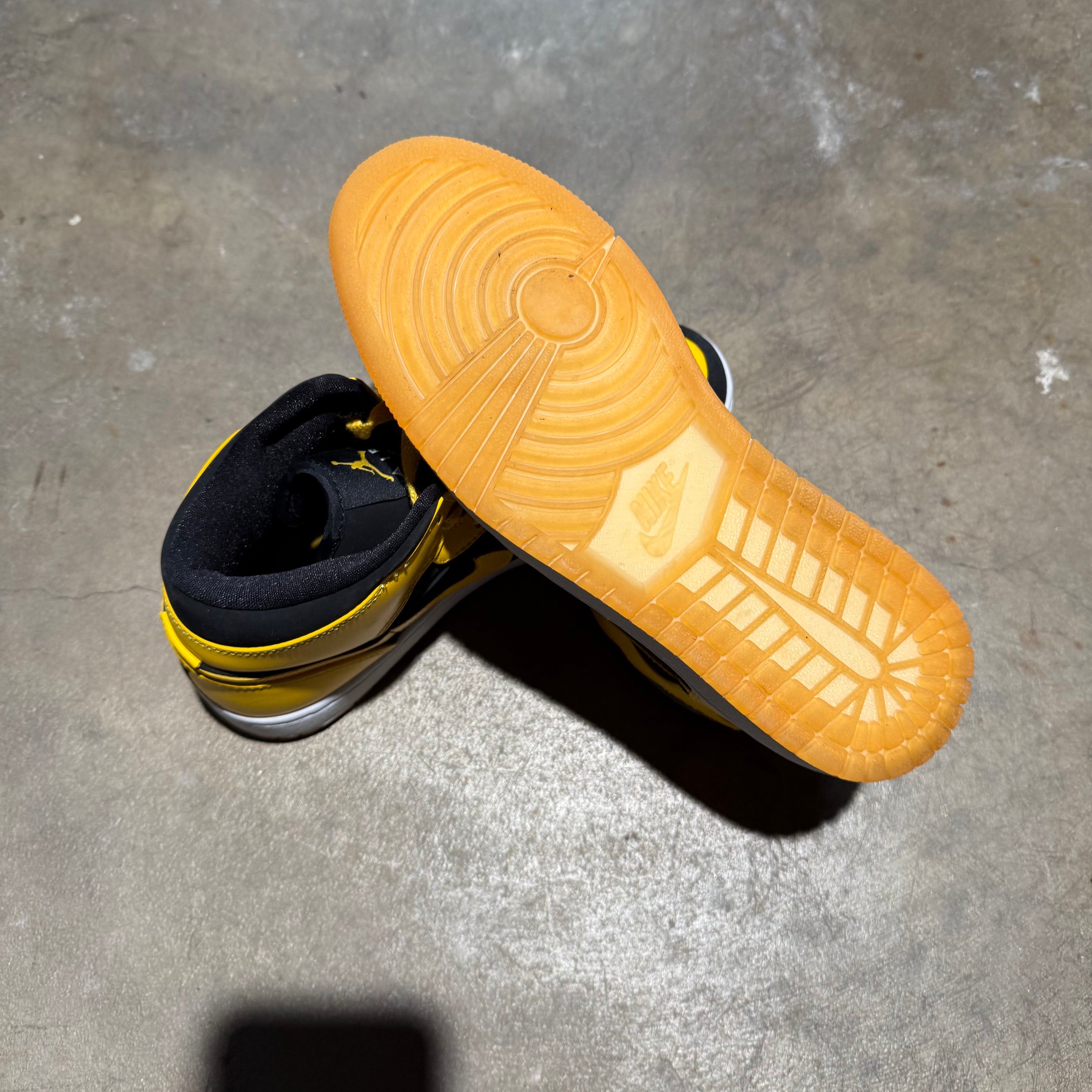 size 9 - Jordan 1 High BMP Moments Packs 1/1 '