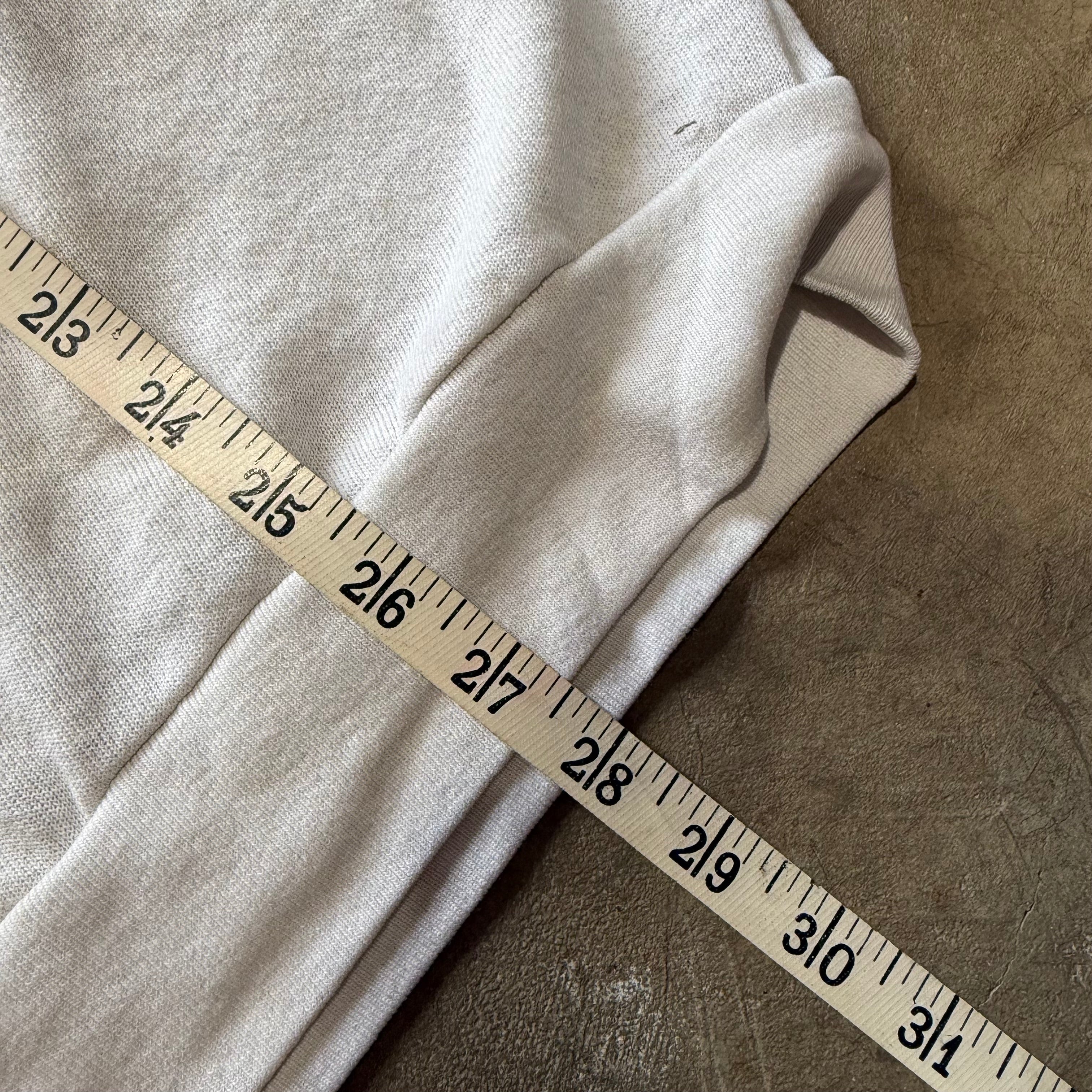 size xl - Vintage ' 1998 Yankees World Series Champs ' crewneck