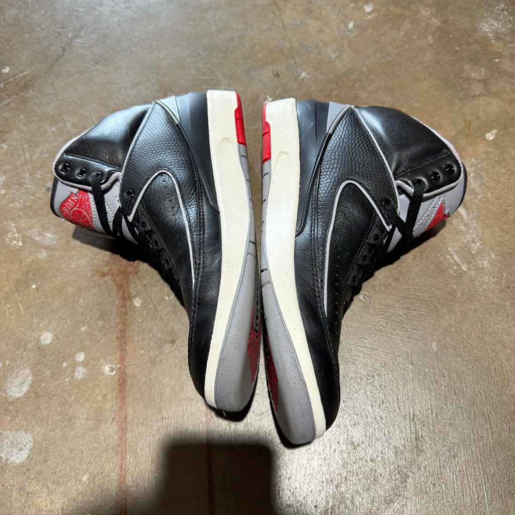 size 9.5 - Jordan 2 Retro ' Black Cement '