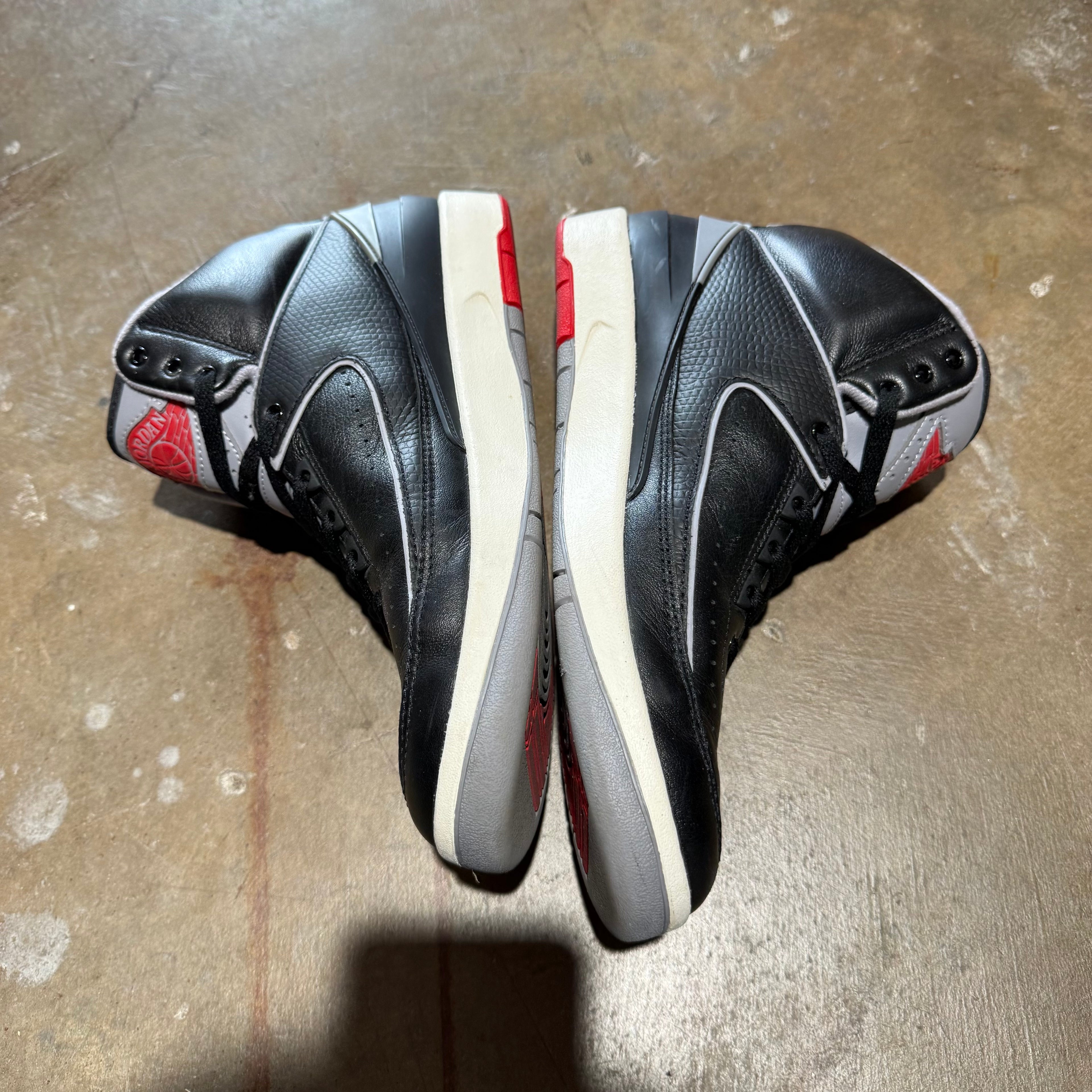 size 9.5 - Jordan 2 Retro ' Black Cement '