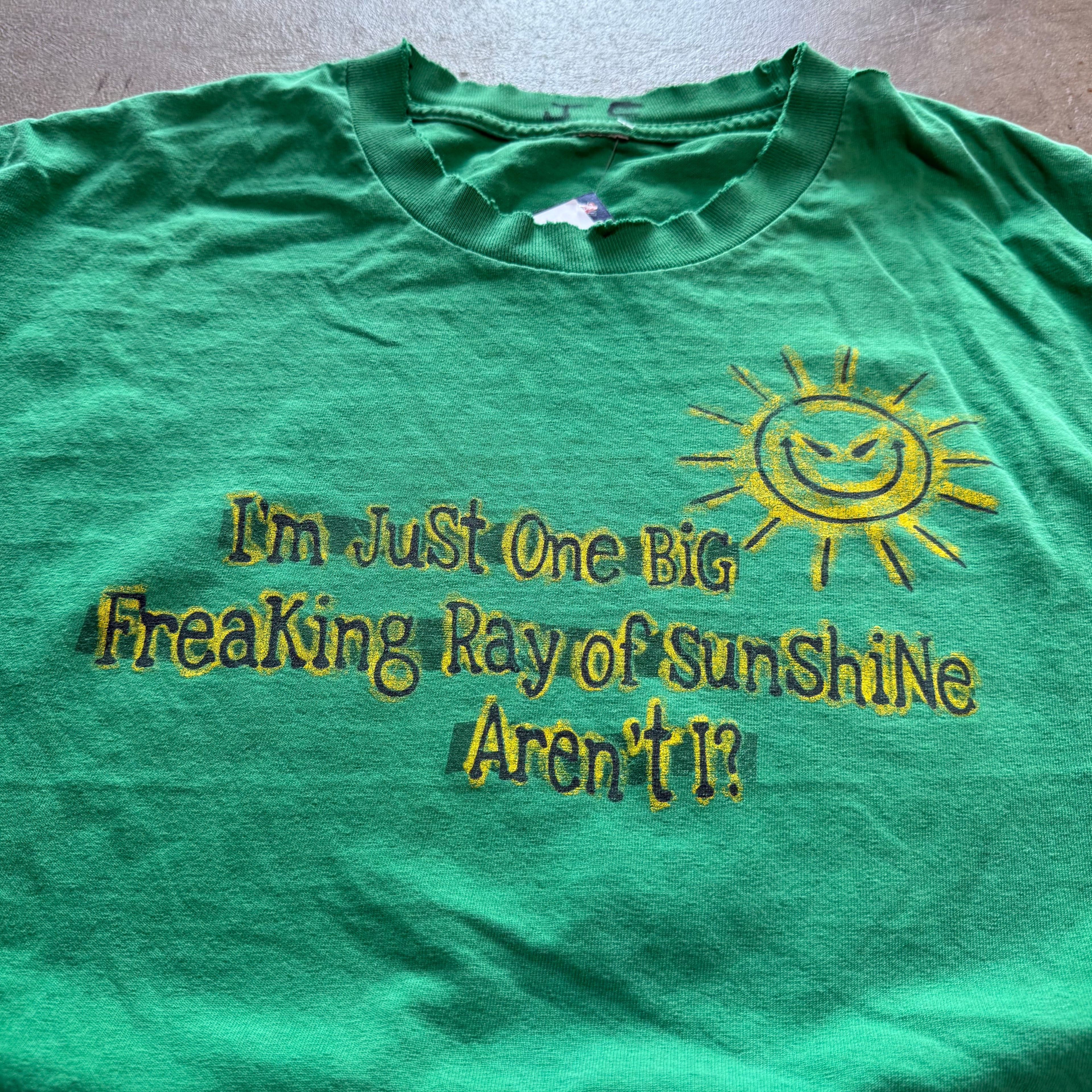 size xxl - Vintage ' Ray of sunshine ' tee