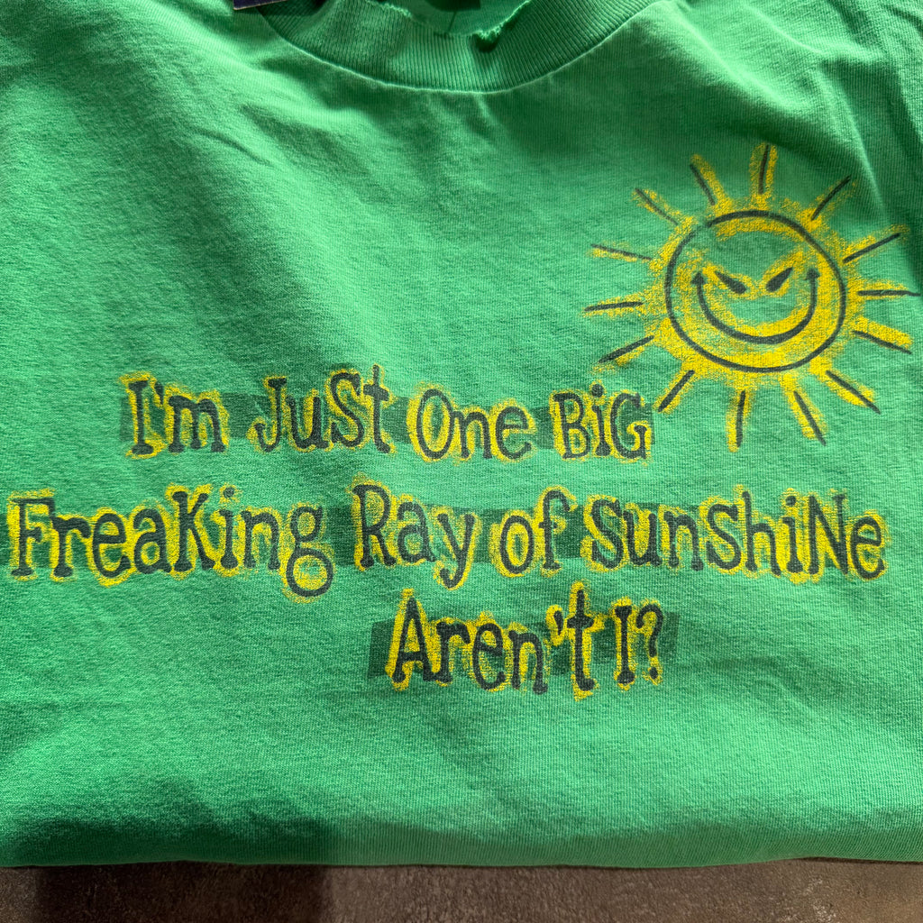 size xxl - Vintage ' Ray of sunshine ' tee
