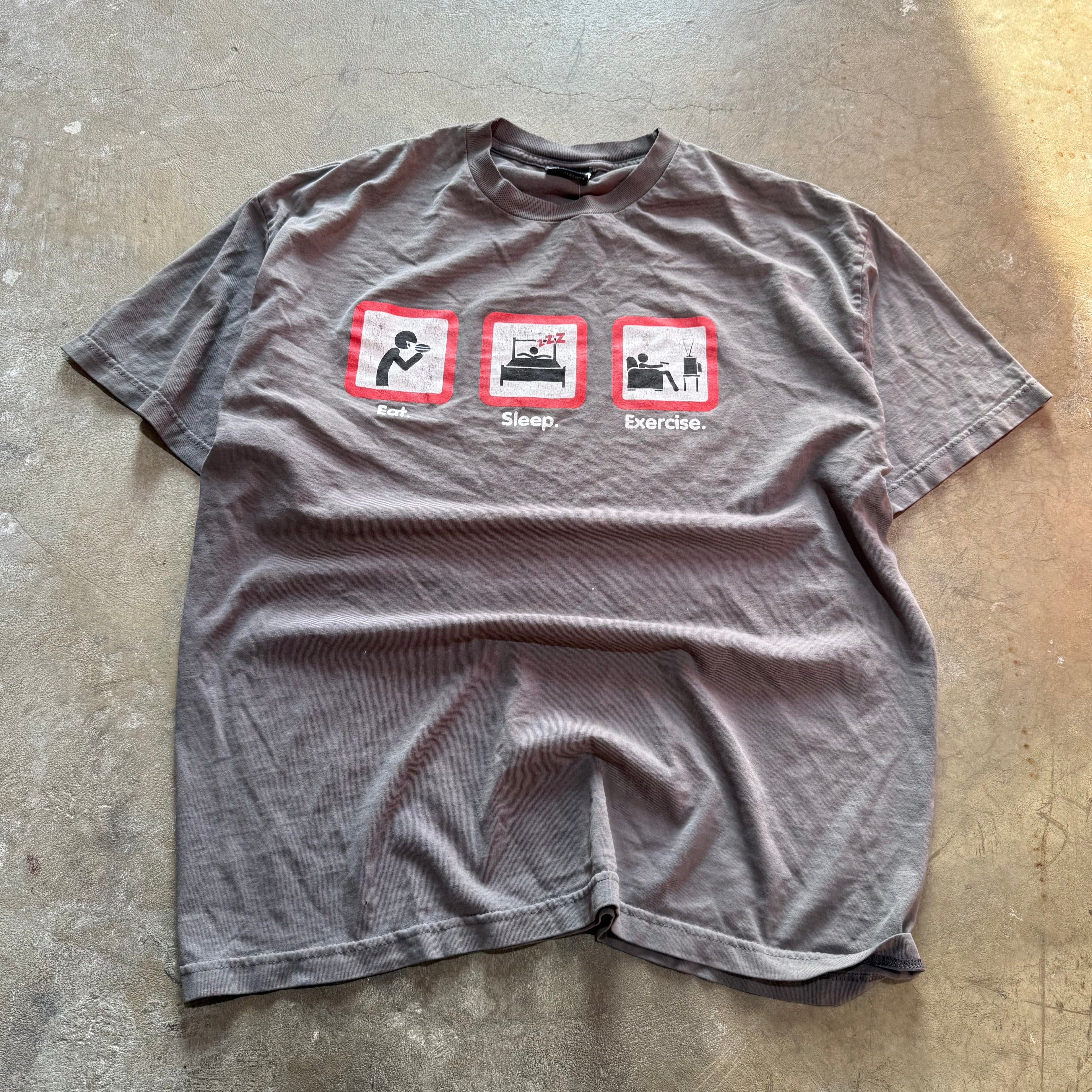 size xl - Vintage ' ODM Eat Sleep Exercise ' tee