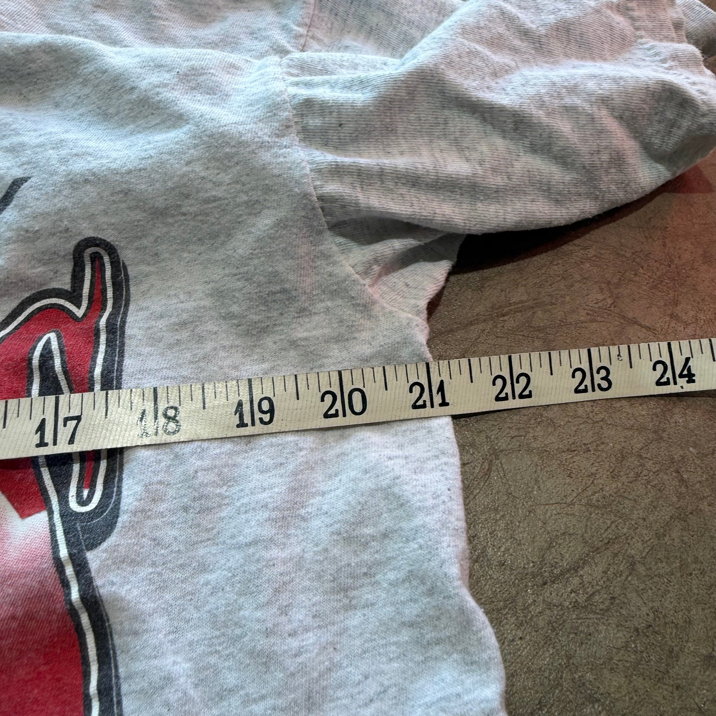 size large - Vintage ' Hickory Crawdads ' tee