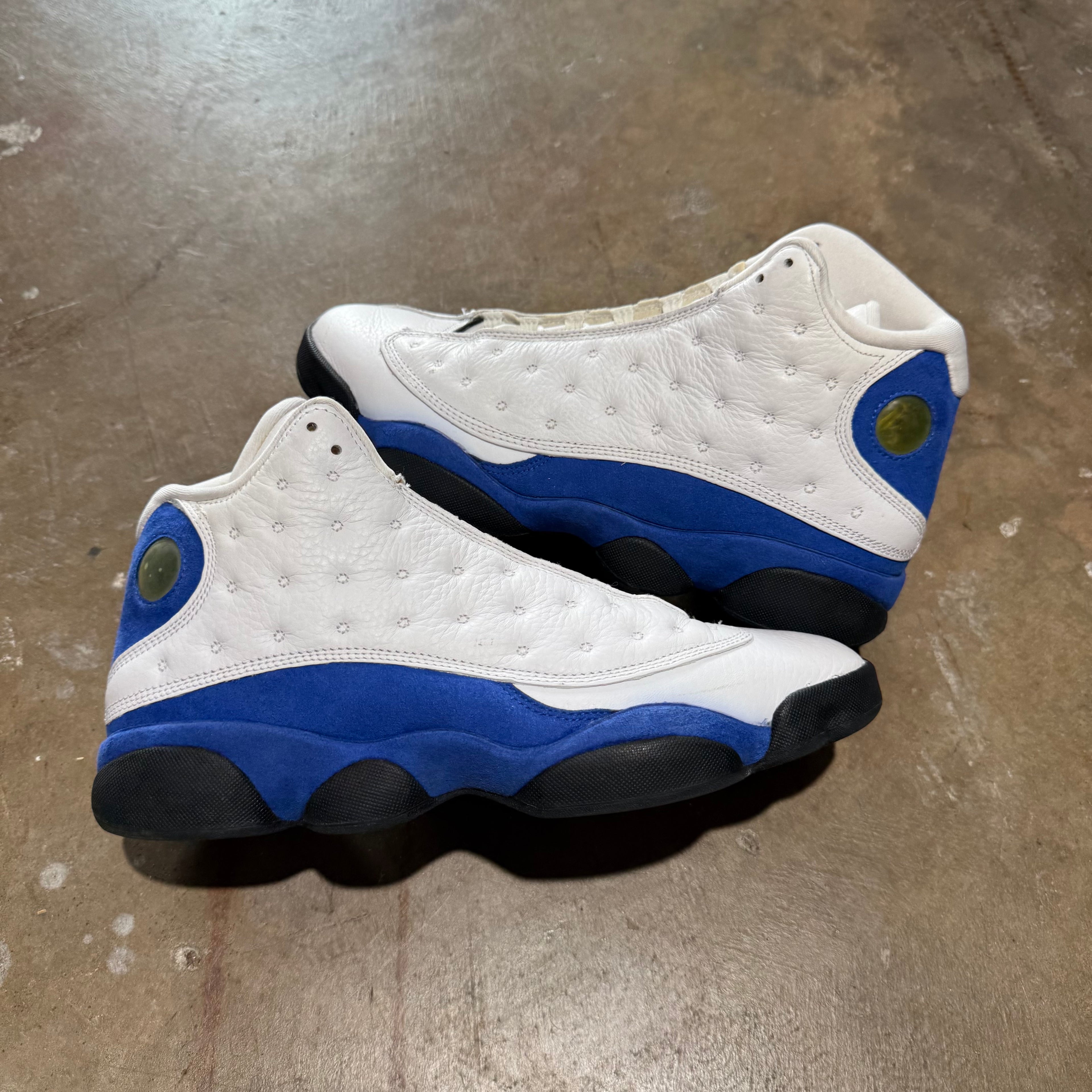 size 10 - Jordan 13 Retro ' White Hyper Royal Black '