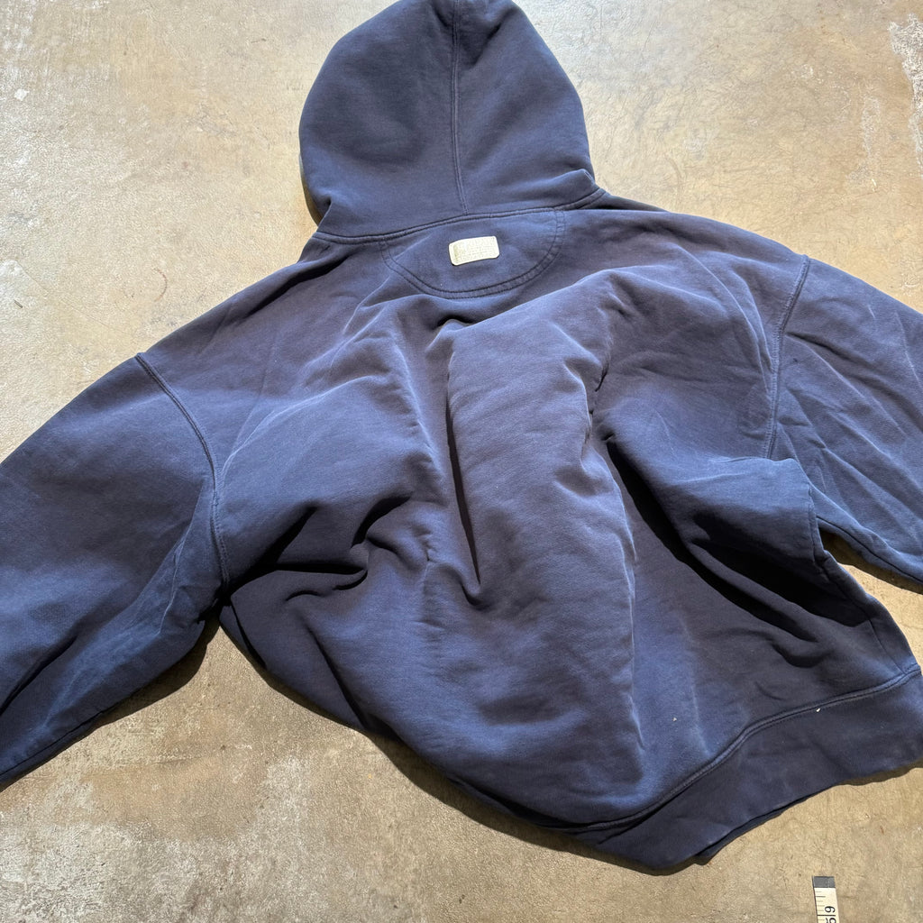 size xl - Vintage ' 03 Blue Hens Delaware NCAA Champs ' hoodie