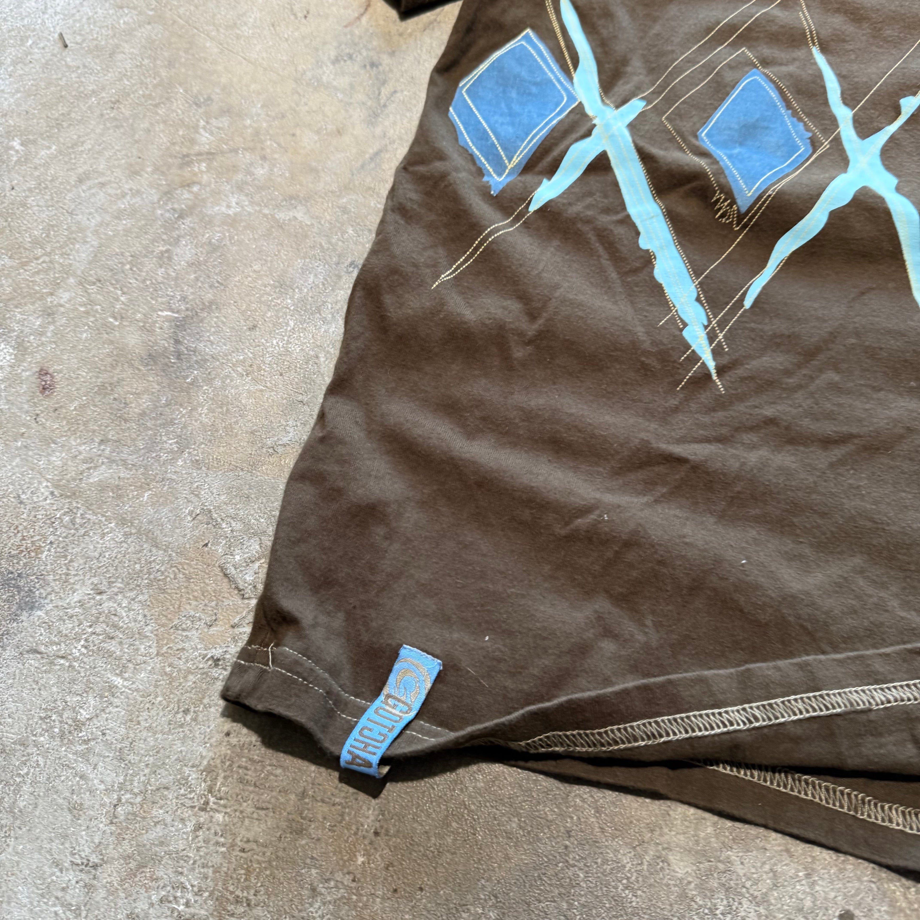 size medium - Vintage ' Gotcha Brown Button up ' tee