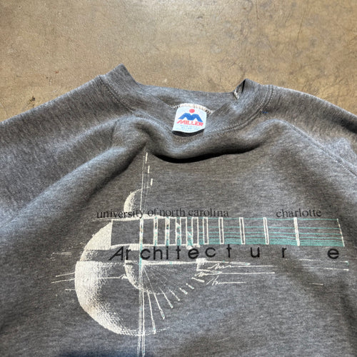 size medium - Vintage ' 80's University of North Carolina  Architure ' crewneck